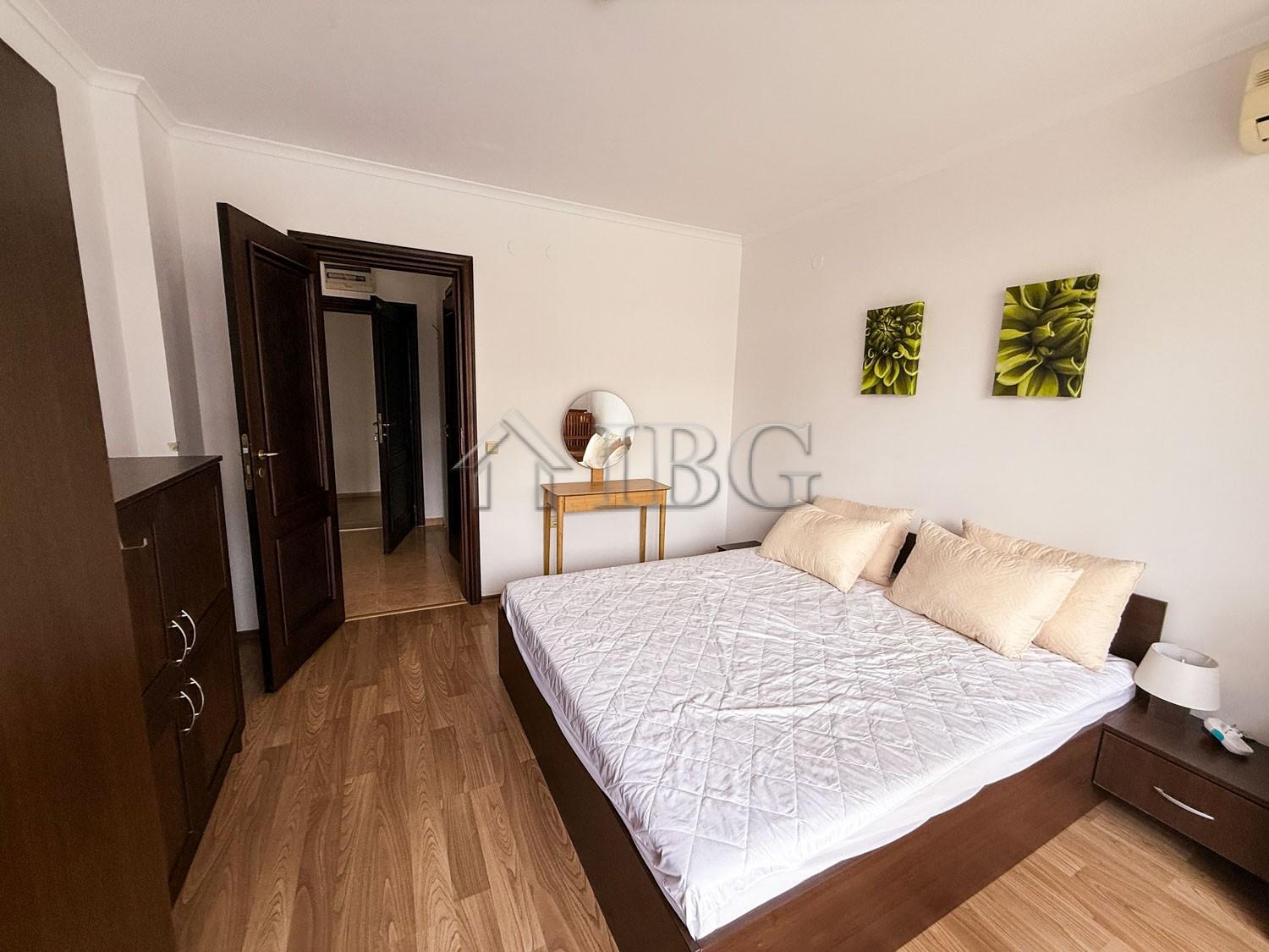 Furnished One-Bedroom Apartment Arena 1, Sveti Vlas - First Line to the Sea — photo 21 of 25