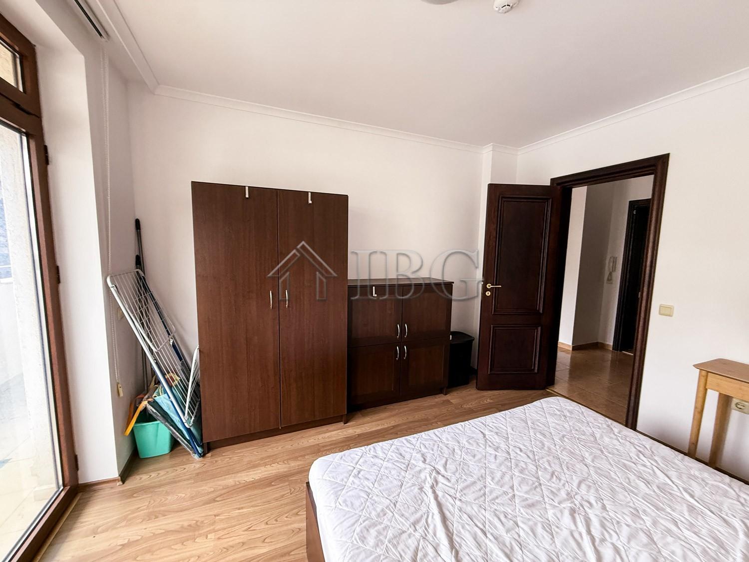 Furnished One-Bedroom Apartment Arena 1, Sveti Vlas - First Line to the Sea — photo 23 of 25