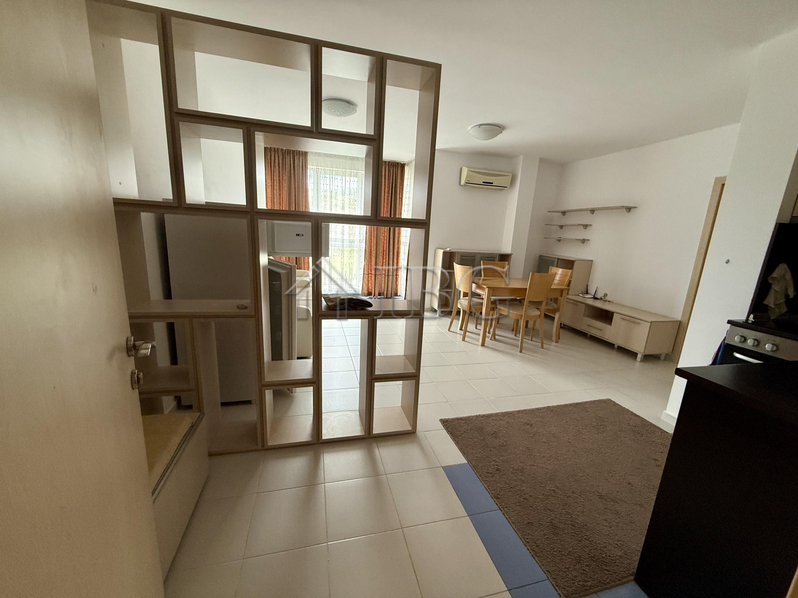 One-Bedroom Apartment with Mountain View in Butterfly Complex, Sveti Vlas — photo 7 of 18