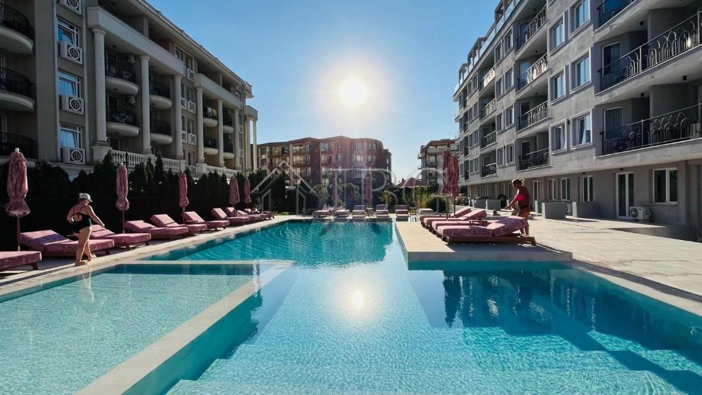 Apartment with 2 Bedrooms in a New Complex J'adore Secret Garden, Sunny Beach — photo 2