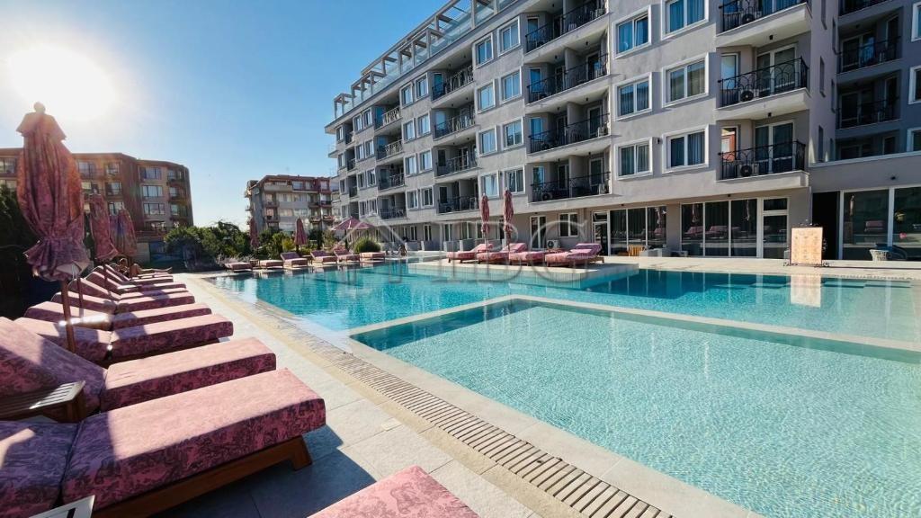 New 1-Bedroom Apartment with Pool View J'adore Secret Garden — photo 2