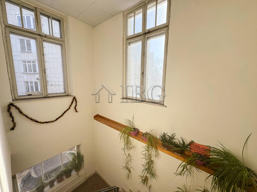 Office for Rent in the Center of Ruse - Aristocratic Building — photo 7 of 8