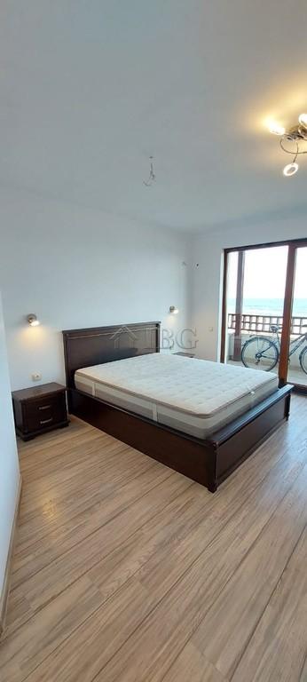Frontal Sea & Marina View! Excellent 2-Bedroom Apartment in Arena 1, Sveti Vlas First Line — photo 11 of 19