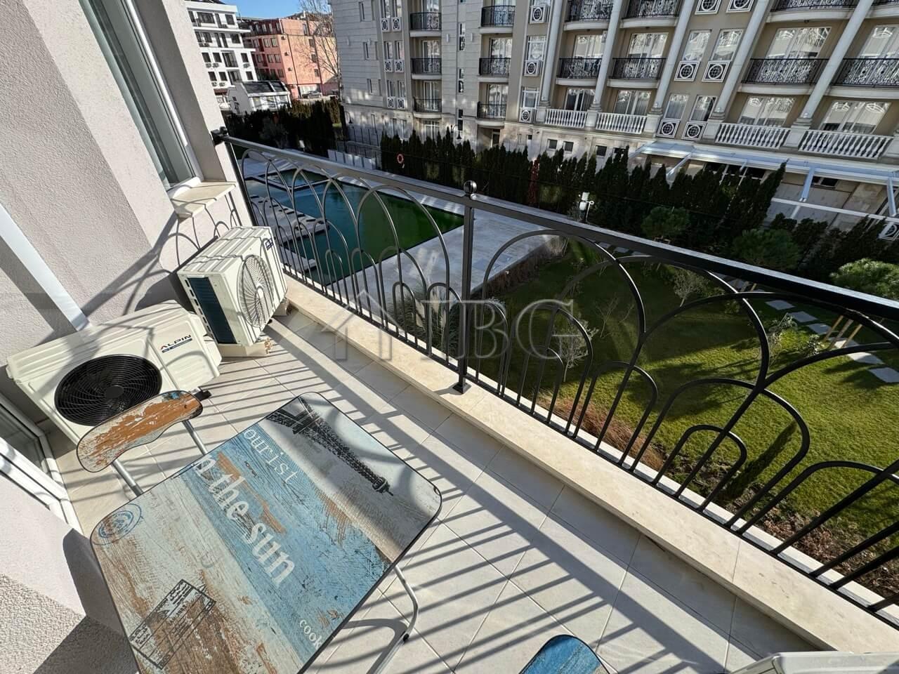 Apartment with 2 Bedrooms in a New Complex J'adore Secret Garden, Sunny Beach — photo 9 of 25