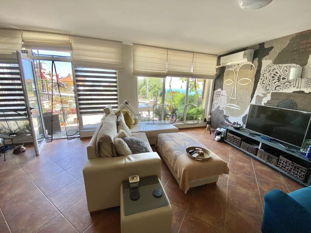 Sea View apartment with 3 bedrooms and 2 bathrooms in Sveti Vlas, no maintenance fee — photo 3