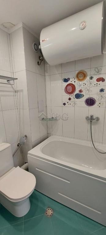 Frontal Sea & Marina View! Excellent 2-Bedroom Apartment in Arena 1, Sveti Vlas First Line — photo 18 of 19