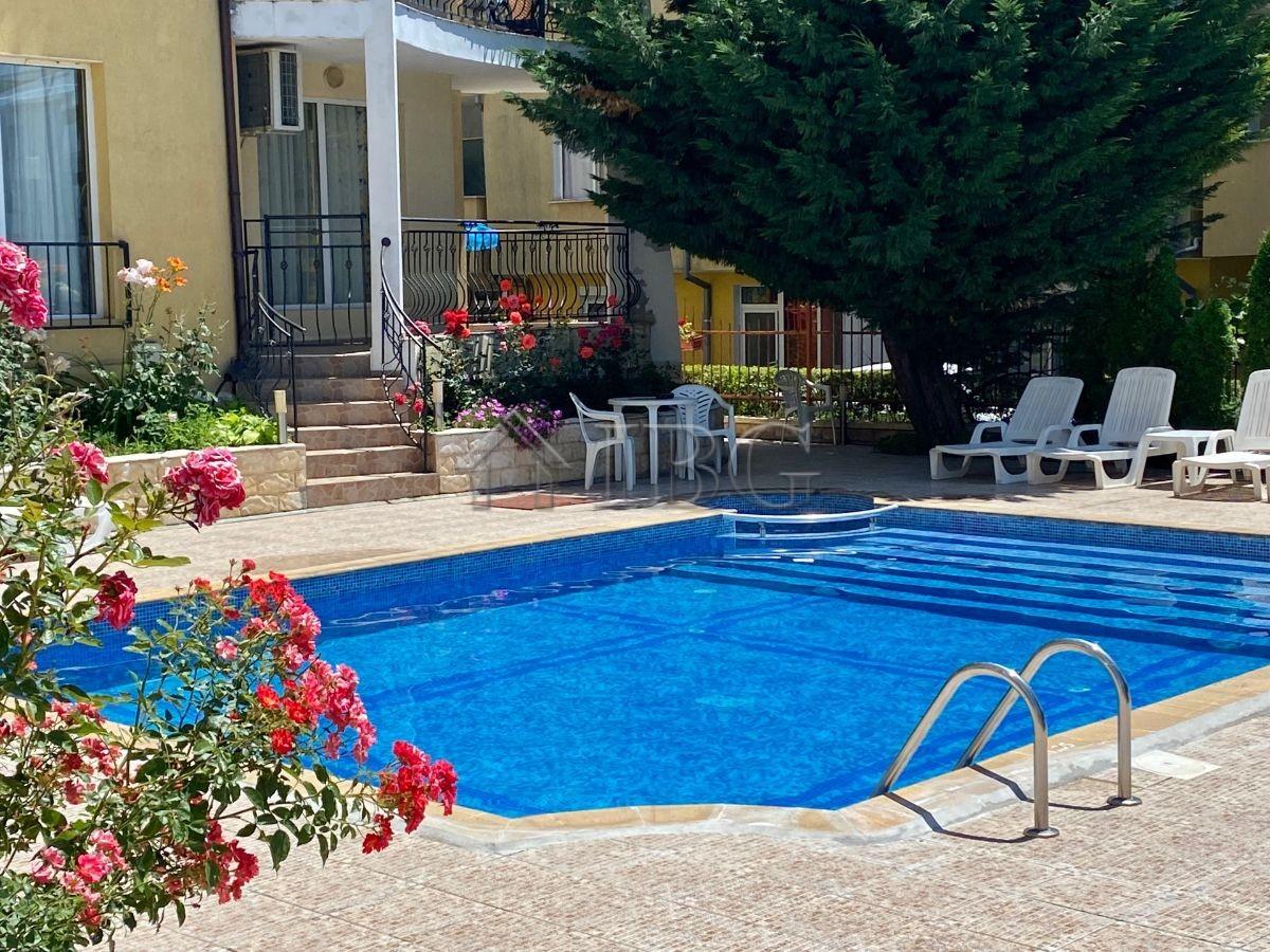 Two-bedroom apartment in Complex Sunset, 150 m. to the beach in Sveti Vlas — main photo
