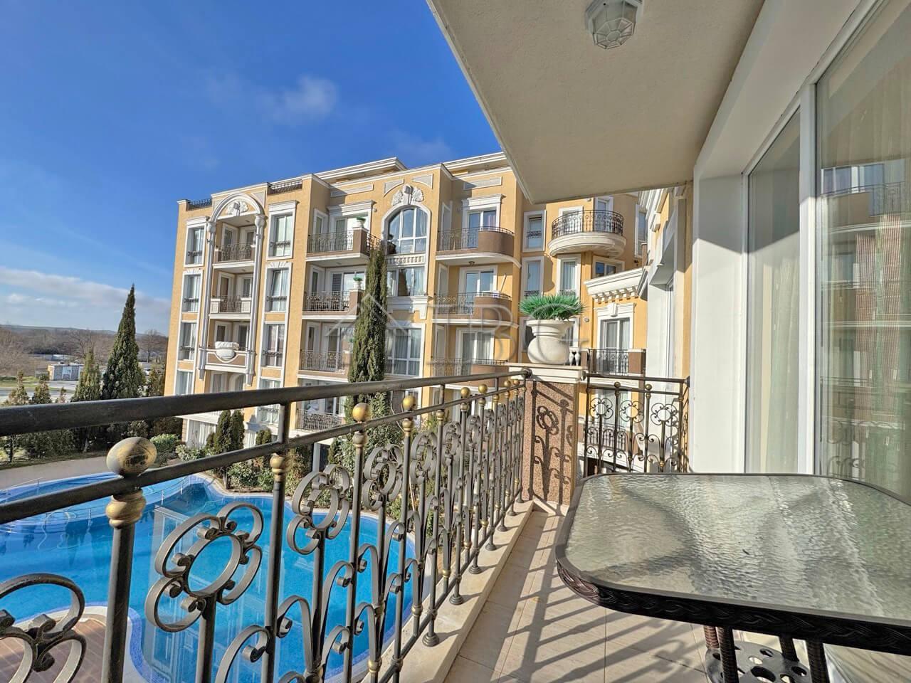 Apartment with 2 bedrooms, 2 bathrooms Pool View Messembria Palace, Sunny Beach — main photo