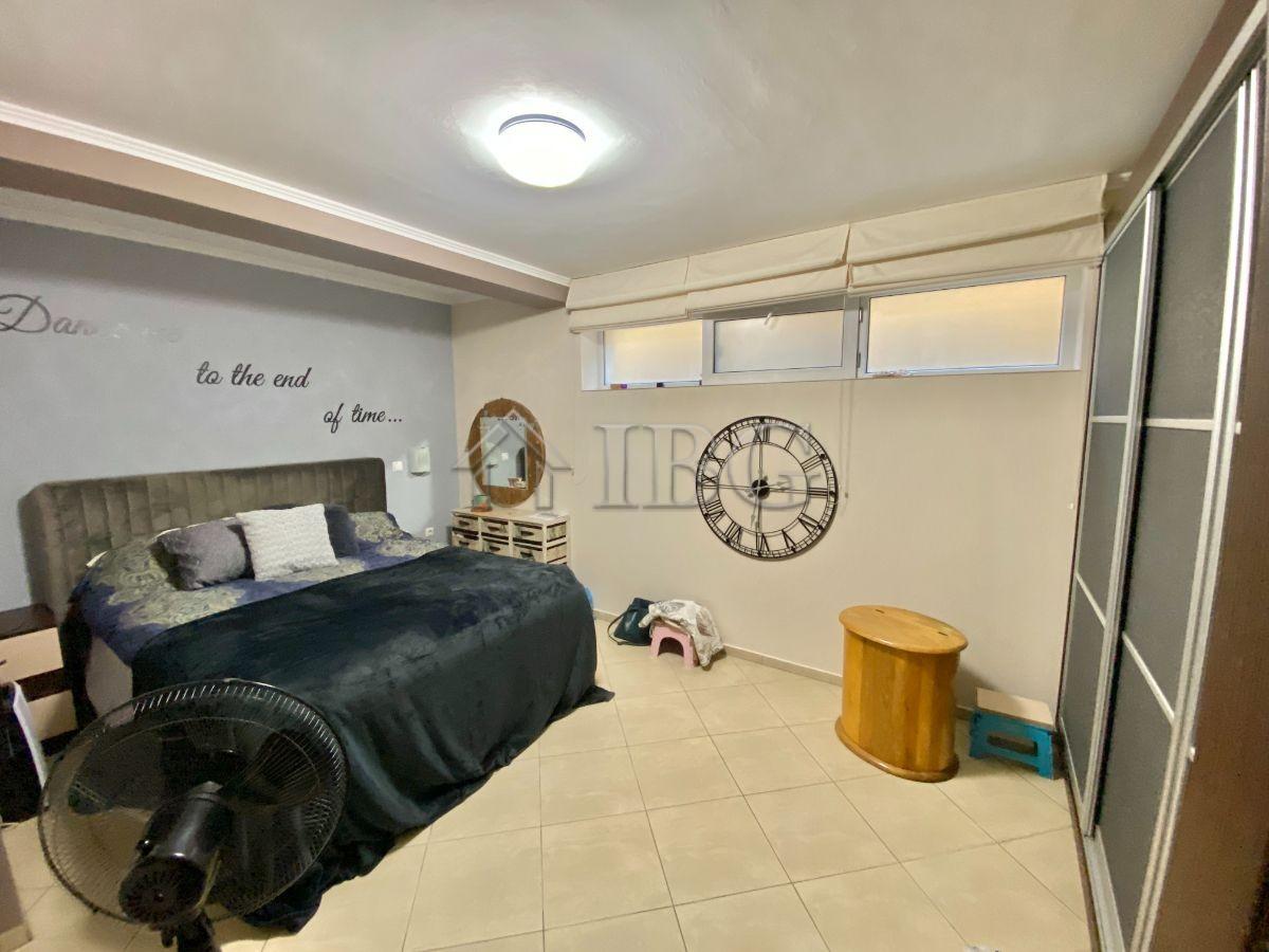Sea View apartment with 3 bedrooms and 2 bathrooms in Sveti Vlas, no maintenance fee — photo 22 of 25