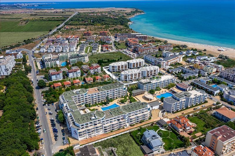 237 sq. m. Apartment with 2 bedrooms, sea and pool views in Atlantis Resort & Spa, Sarafovo, Burgas — photo 24 of 24