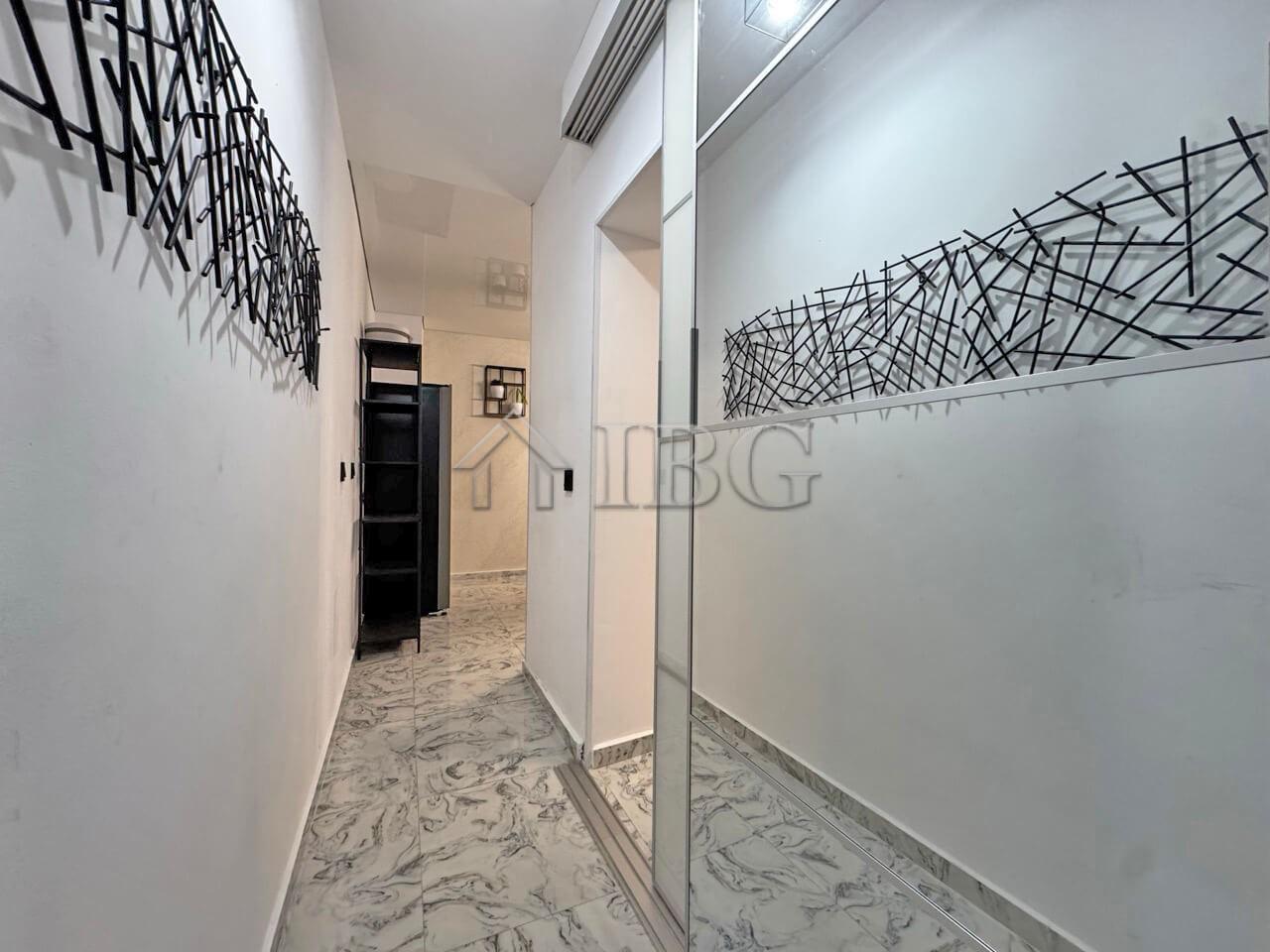 Spacious Three-Room Apartment with Large Terrace Sol e Mar, Sunny Beach — photo 11 of 24