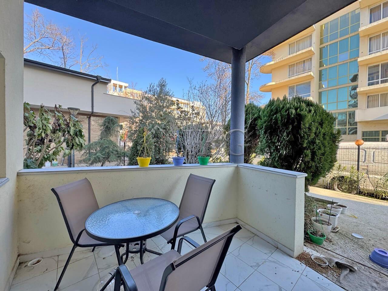 Spacious Three-Room Apartment with Large Terrace Sol e Mar, Sunny Beach — photo 12 of 24