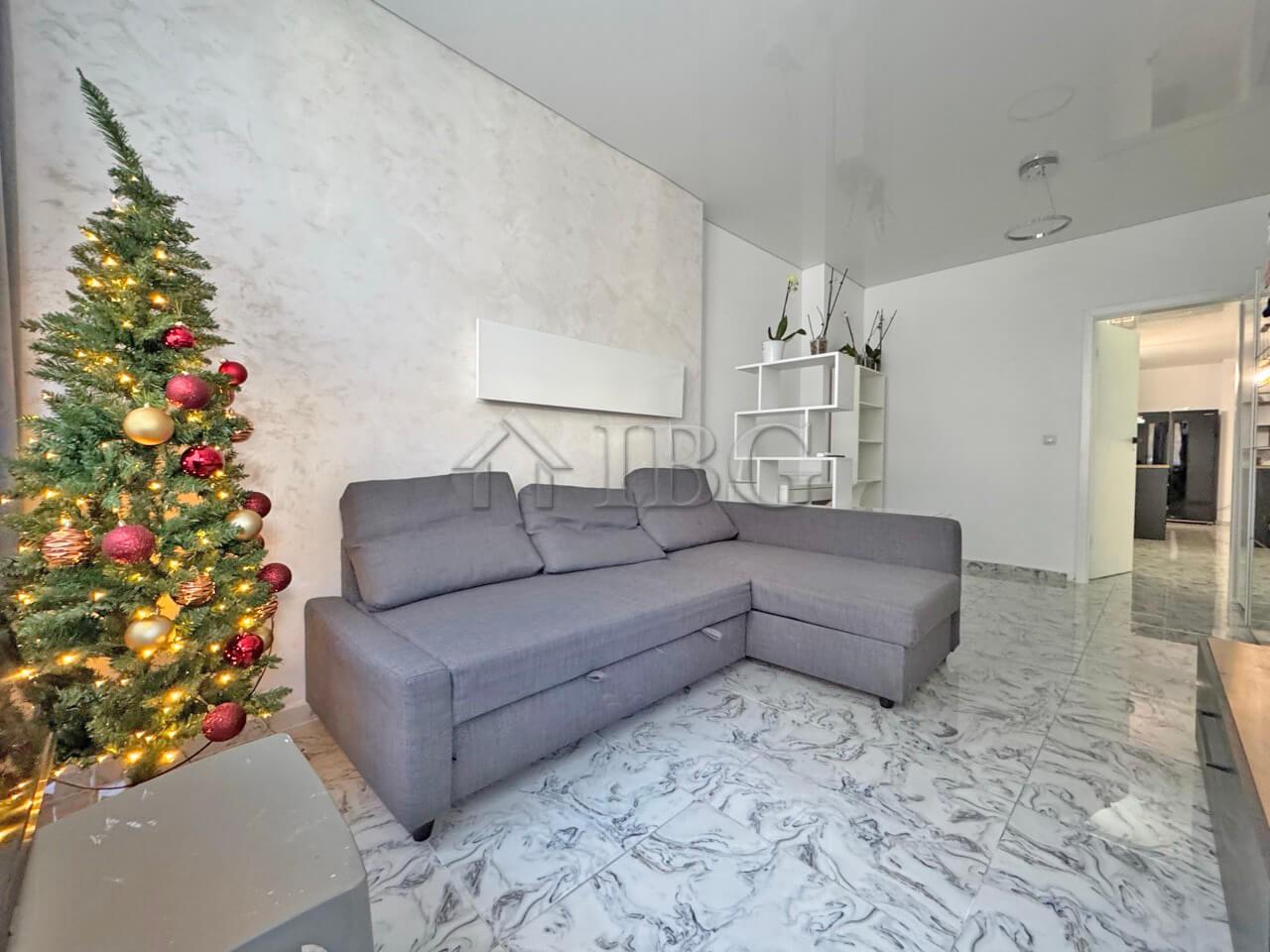 Spacious Three-Room Apartment with Large Terrace Sol e Mar, Sunny Beach — photo 16 of 24