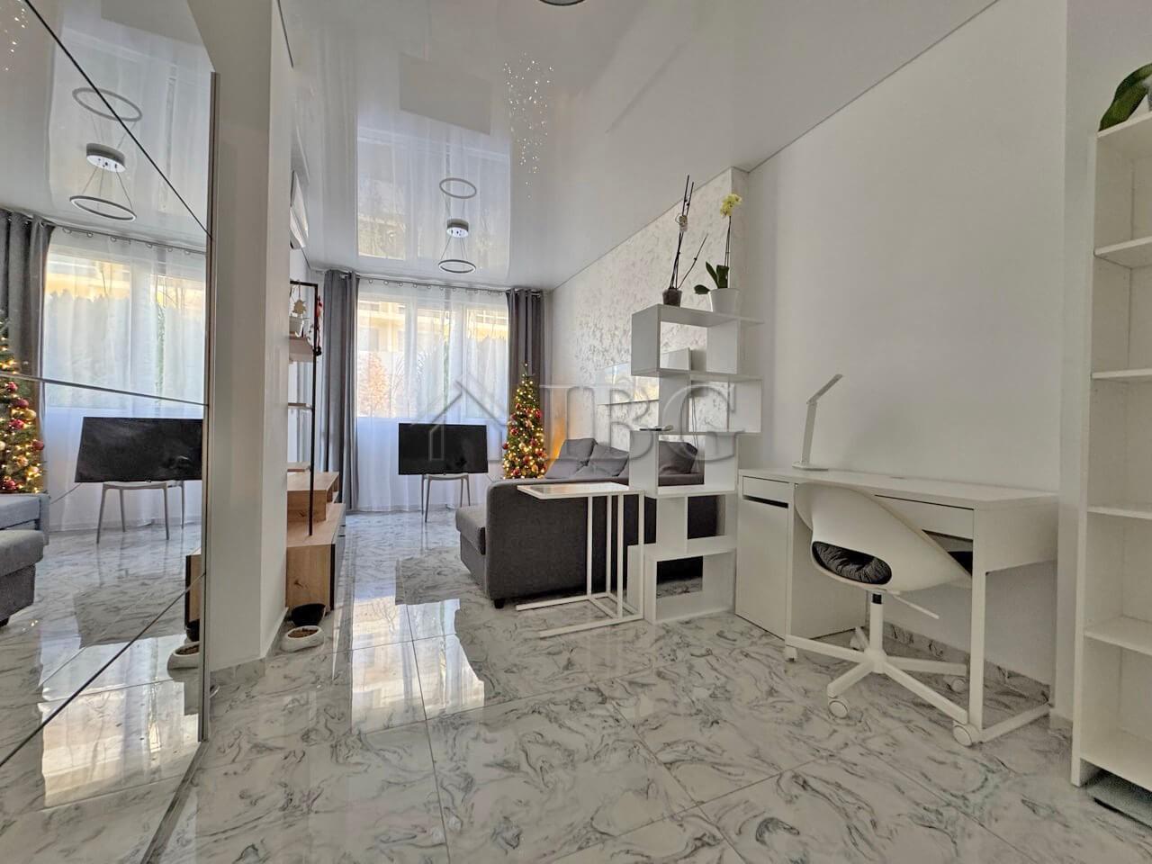 Spacious Three-Room Apartment with Large Terrace Sol e Mar, Sunny Beach — photo 18 of 24
