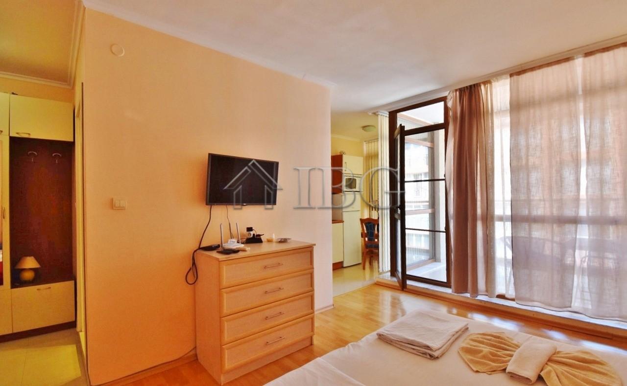 Furnished Studio with separate kitchen and balcony Sun City 1, Sunny Beach — photo 5