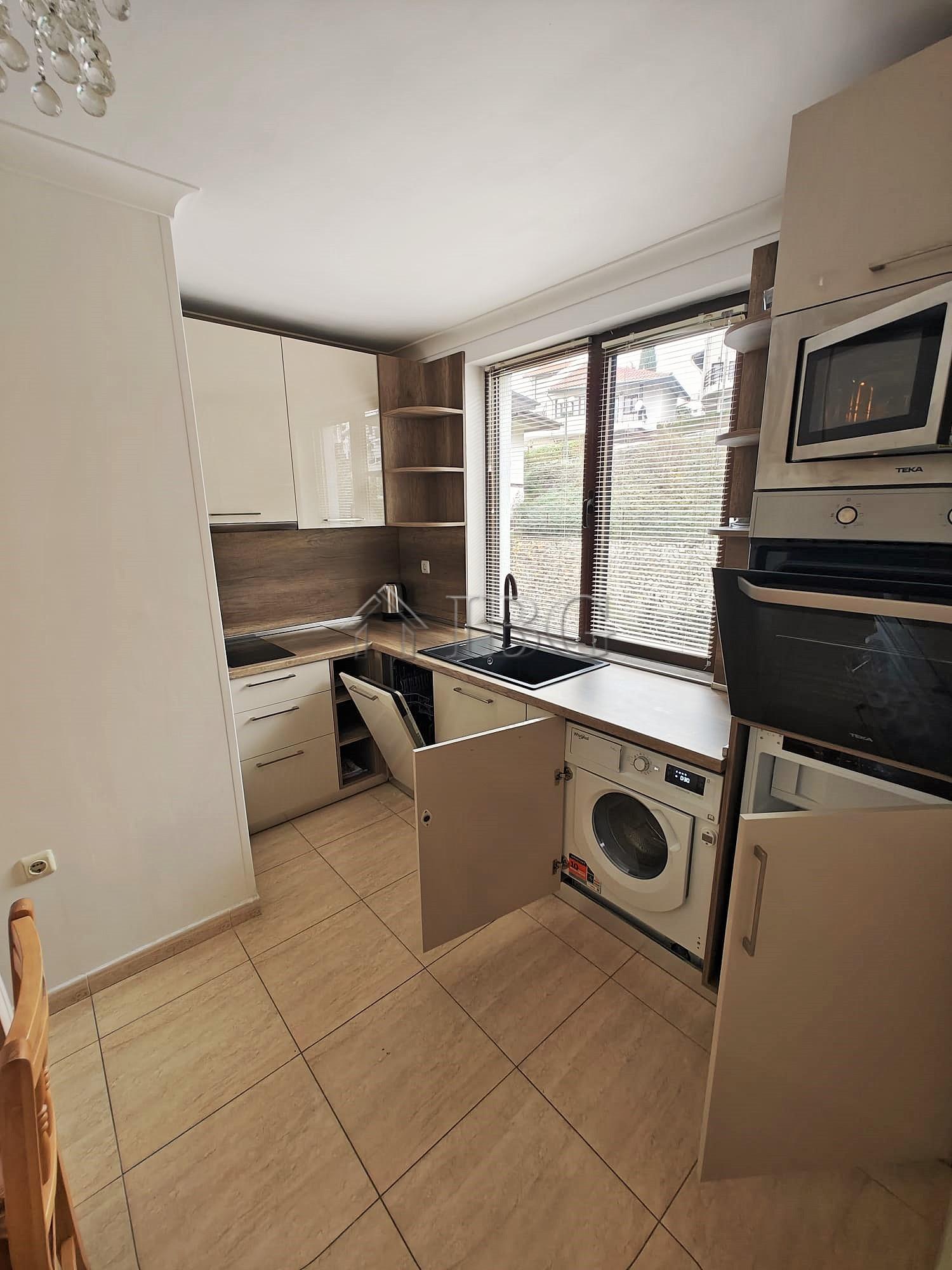 Excellent Studio Apartment with separate kitchen and balcony Arena 1, Sveti Vlas - First Line to the Sea — photo 2