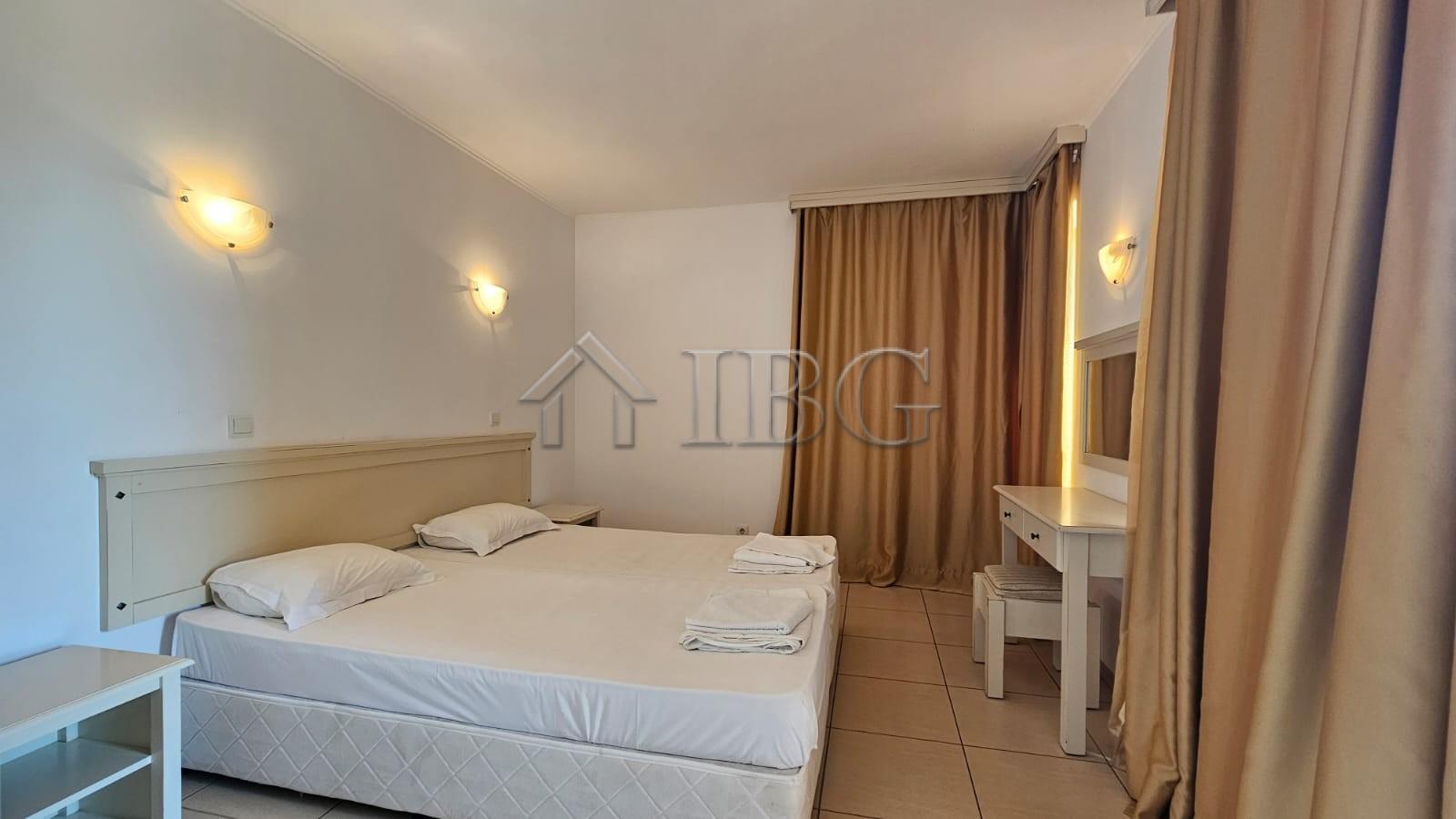 Apartments with No Maintenance Fee Tria Apartments, Sunny Beach — photo 11 of 24