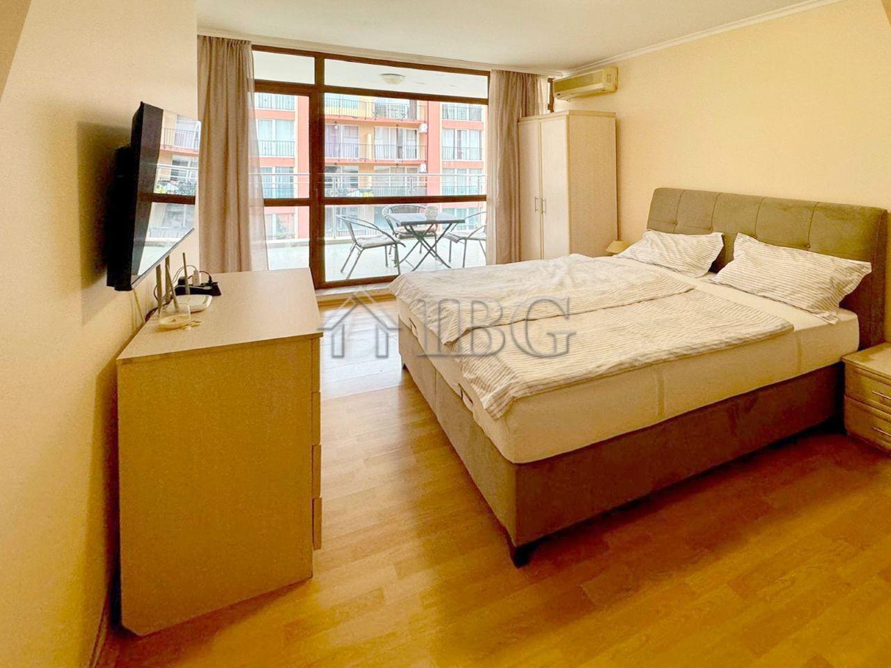 Furnished Studio with separate kitchen and balcony Sun City 1, Sunny Beach — Sunny Beach
