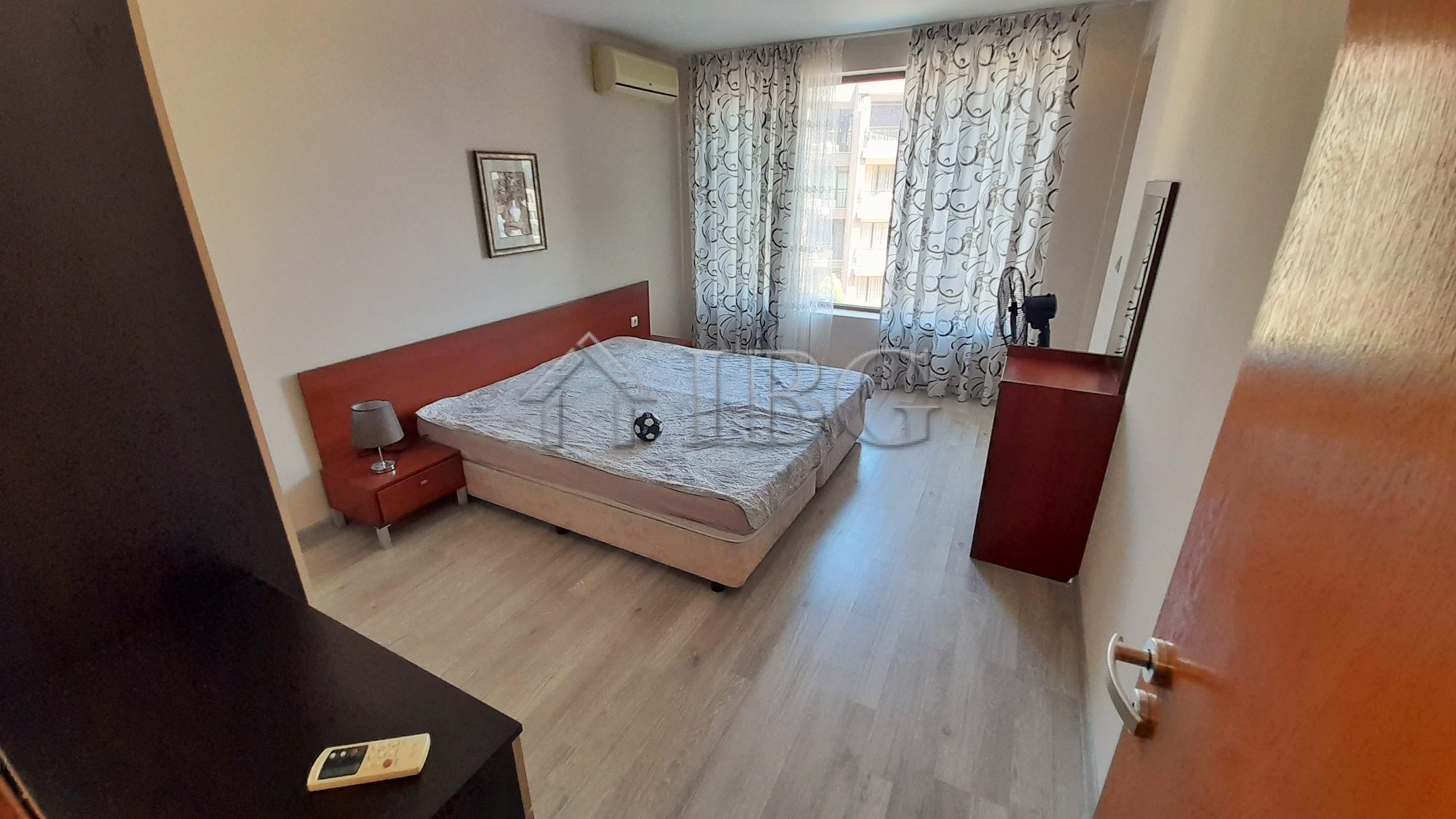 Renovated One-Bedroom Apartment with Pool View in Sea Grace Complex, Sunny Beach — photo 9 of 11