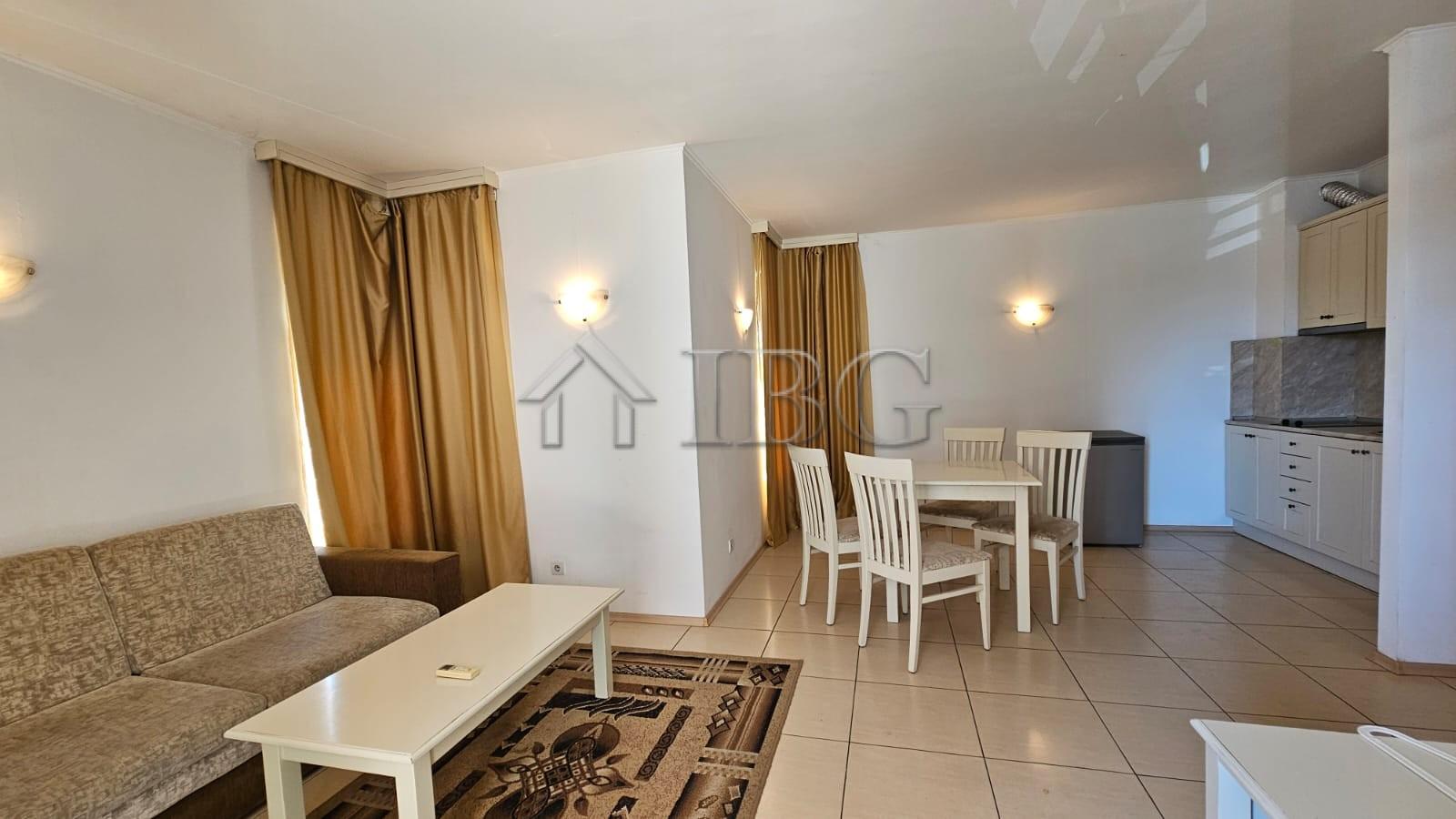 Apartments with No Maintenance Fee Tria Apartments, Sunny Beach — photo 13 of 24