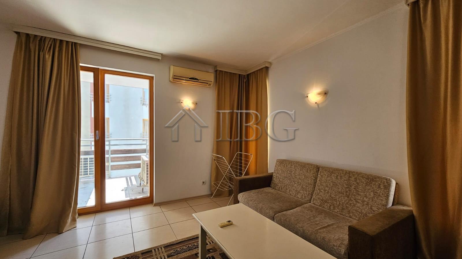 Apartments with No Maintenance Fee Tria Apartments, Sunny Beach — photo 17 of 24