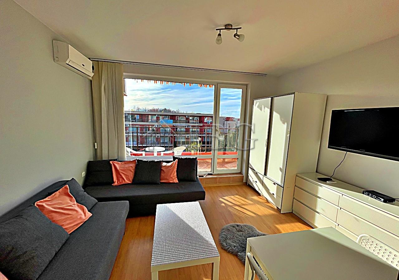 Studio with Pool View Orchid Fort Club, Sunny Beach — photo 9 of 21