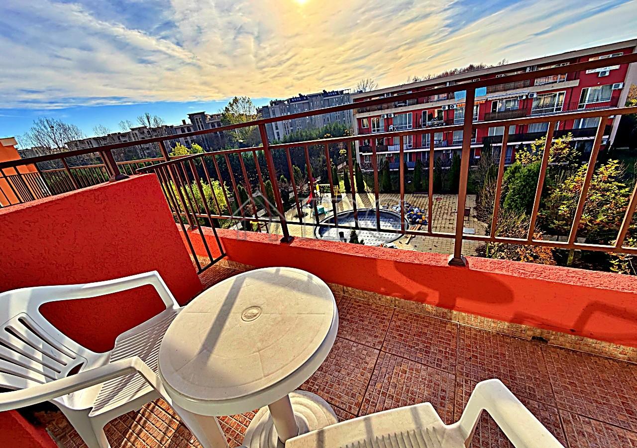 Studio with Pool View Orchid Fort Club, Sunny Beach — Nessebar