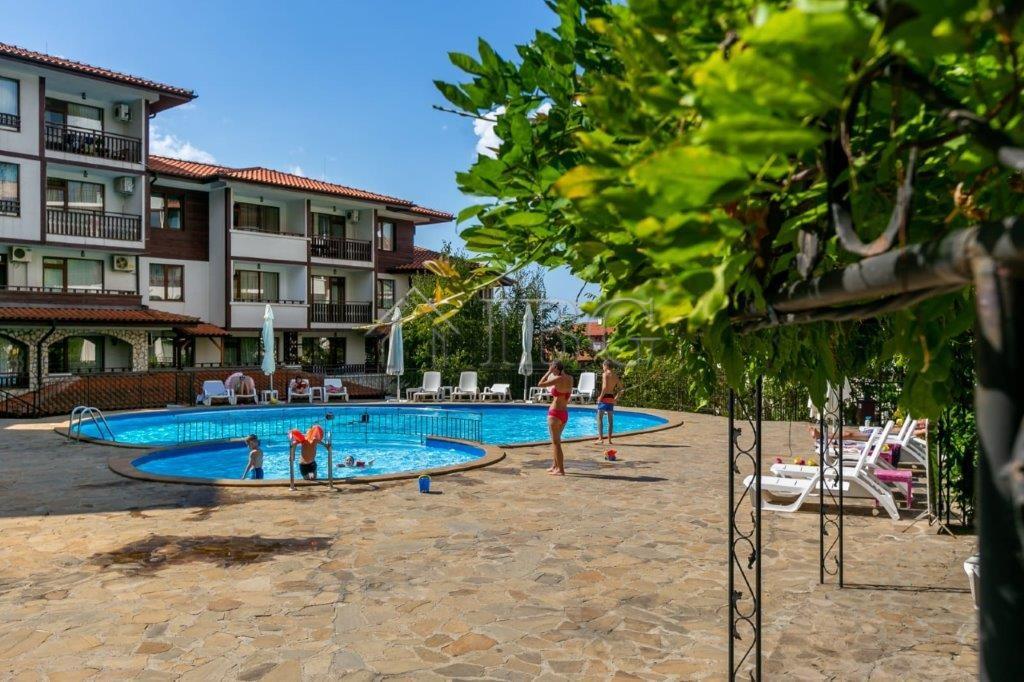 Excellent Studio Apartment with separate kitchen and balcony Arena 1, Sveti Vlas - First Line to the Sea — photo 20 of 20