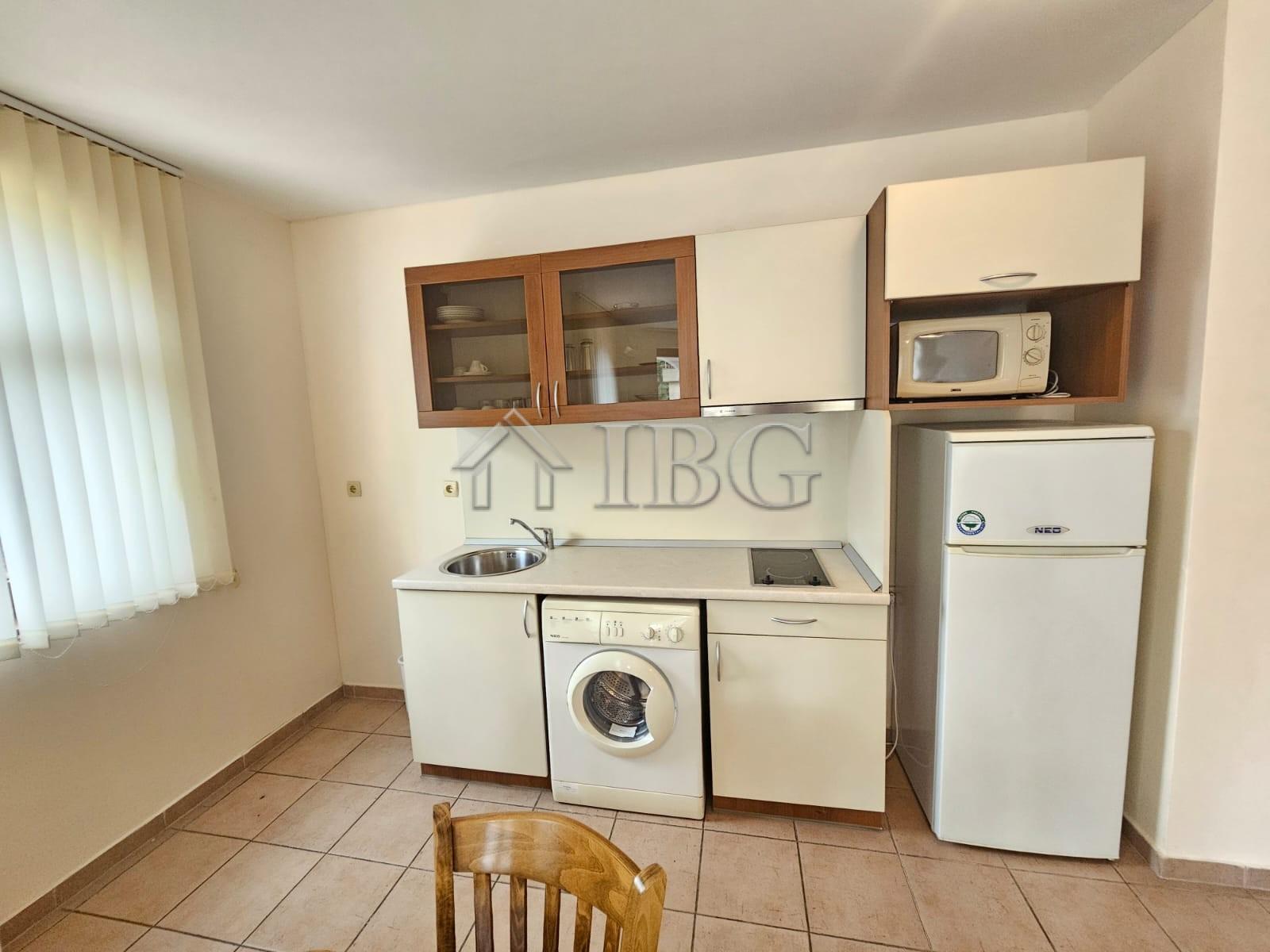 Two-Bedroom Apartment with 2 Bathrooms and Pool View Summer Dreams, Sunny Beach — photo 4