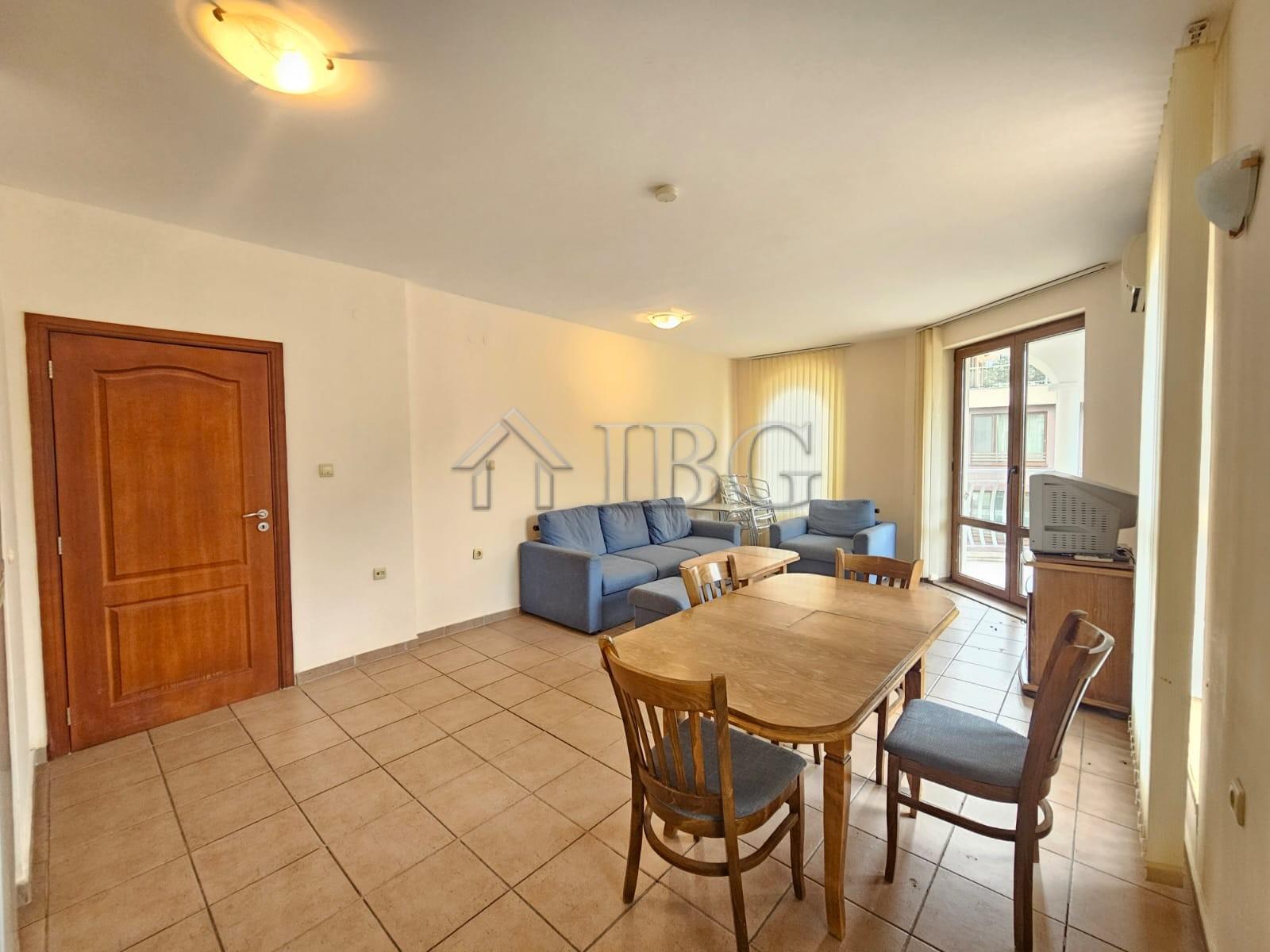 Two-Bedroom Apartment with 2 Bathrooms and Pool View Summer Dreams, Sunny Beach — photo 8 of 25