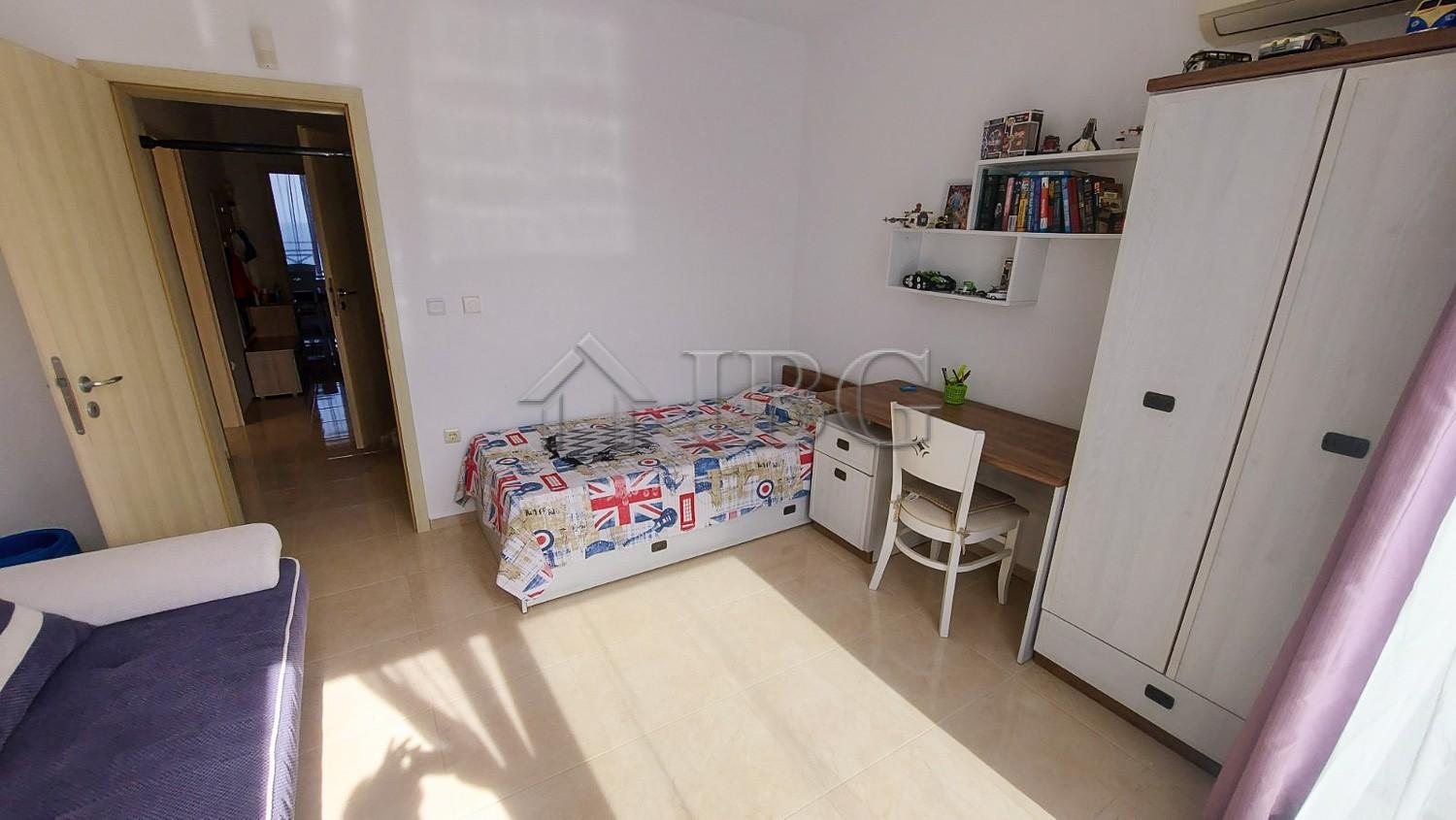 2-Bedroom Apartment with Sea View Golden Sea View, Pomorie — photo 16 of 25