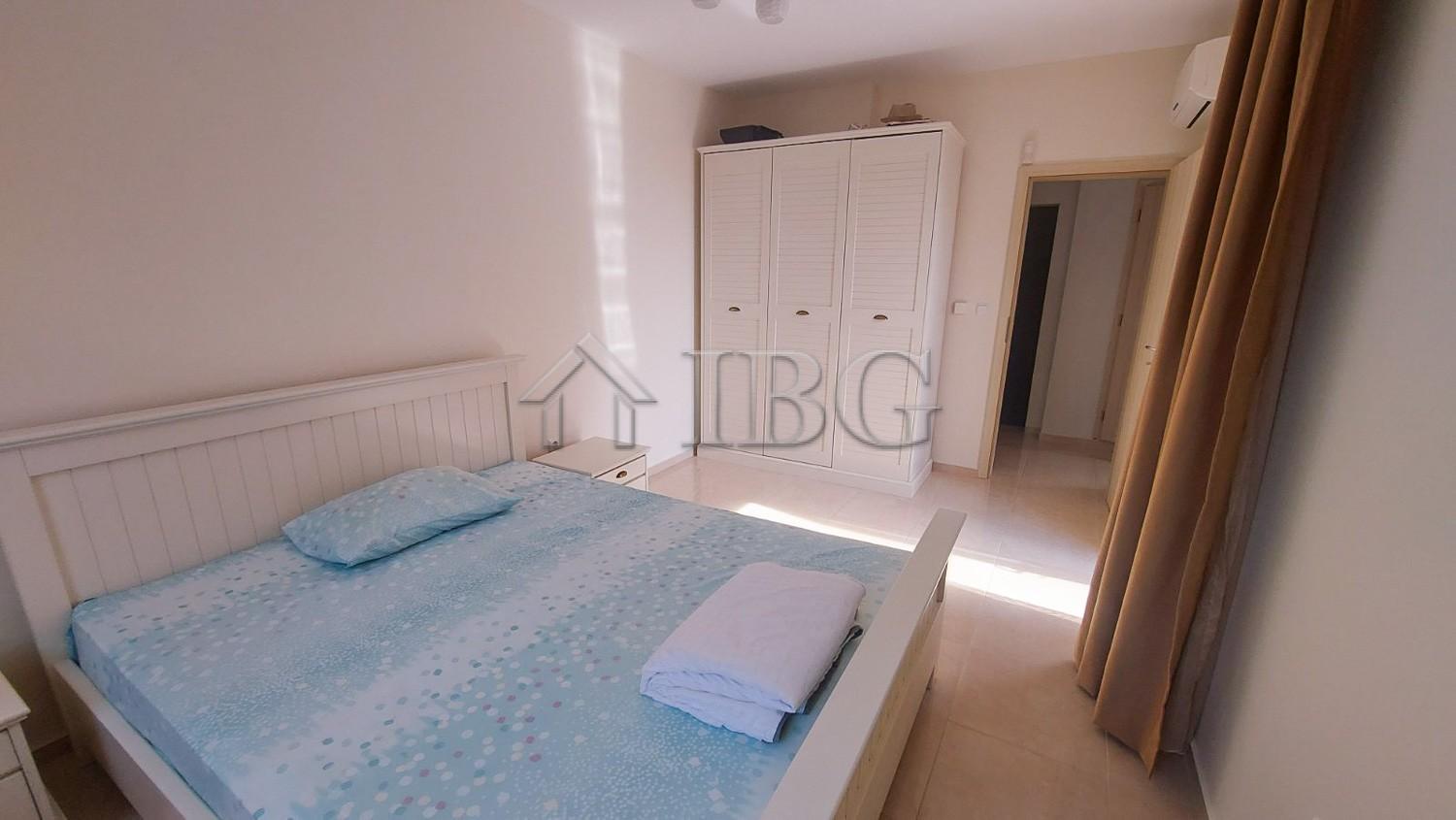 2-Bedroom Apartment with Sea View Golden Sea View, Pomorie — photo 17 of 25