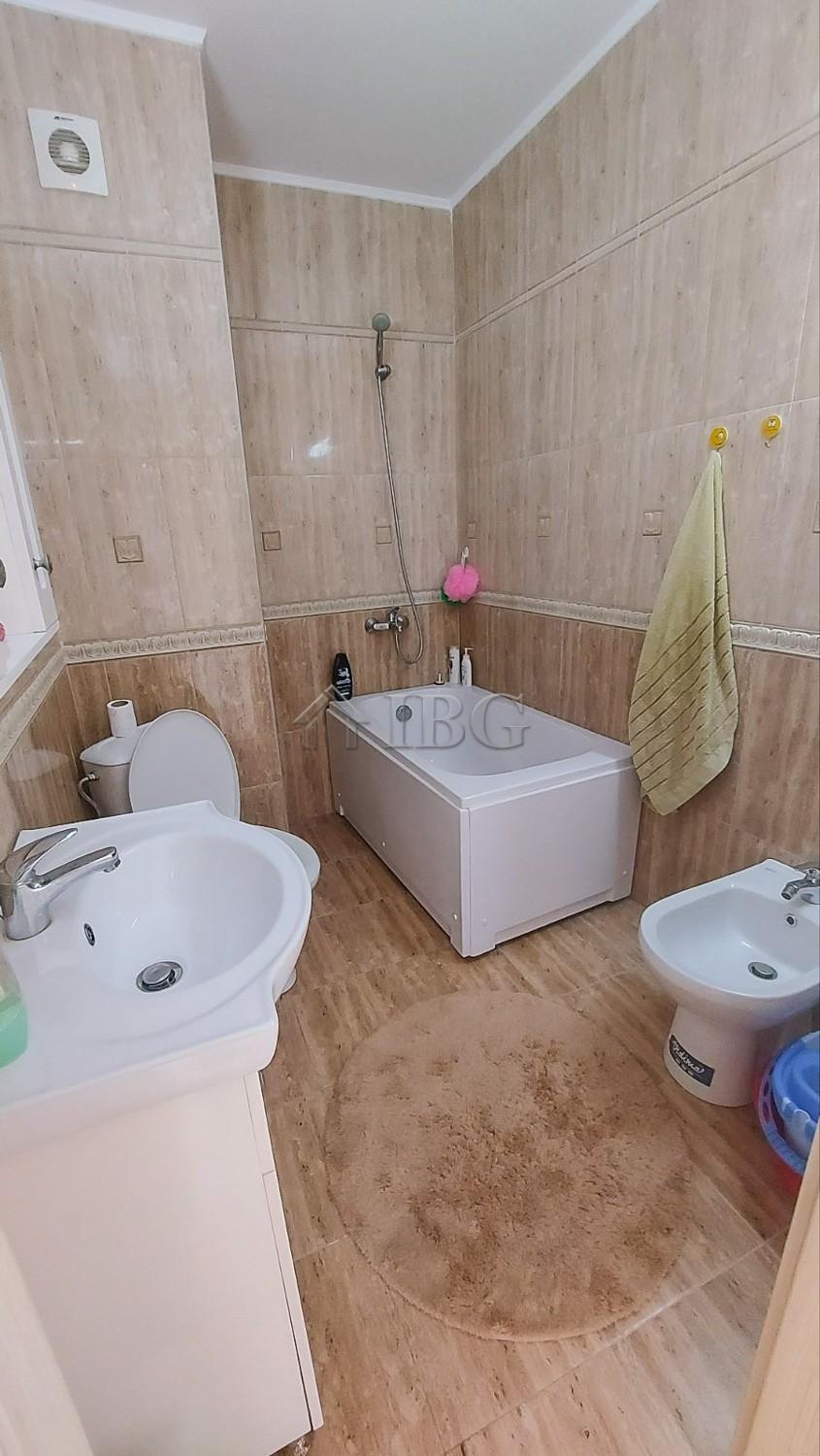 2-Bedroom Apartment with Sea View Golden Sea View, Pomorie — photo 6 of 25