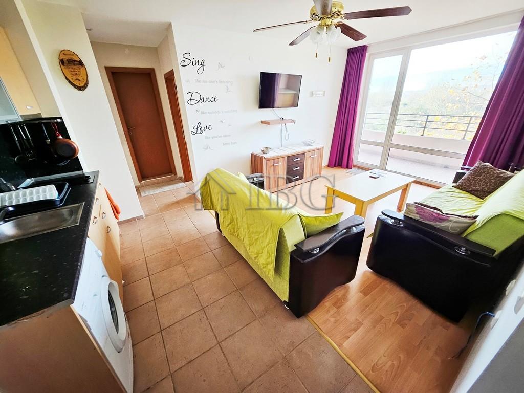 Ready-to-Move 2-Bedroom Apartment Holiday Fort Golf Club, Sunny Beach — photo 6 of 25