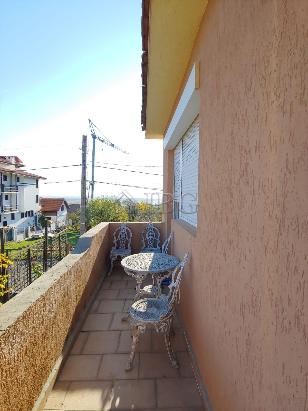 Spacious House with 6 Bedrooms in Kosharitsa - Only 5 km from the Sea — photo 14 of 25