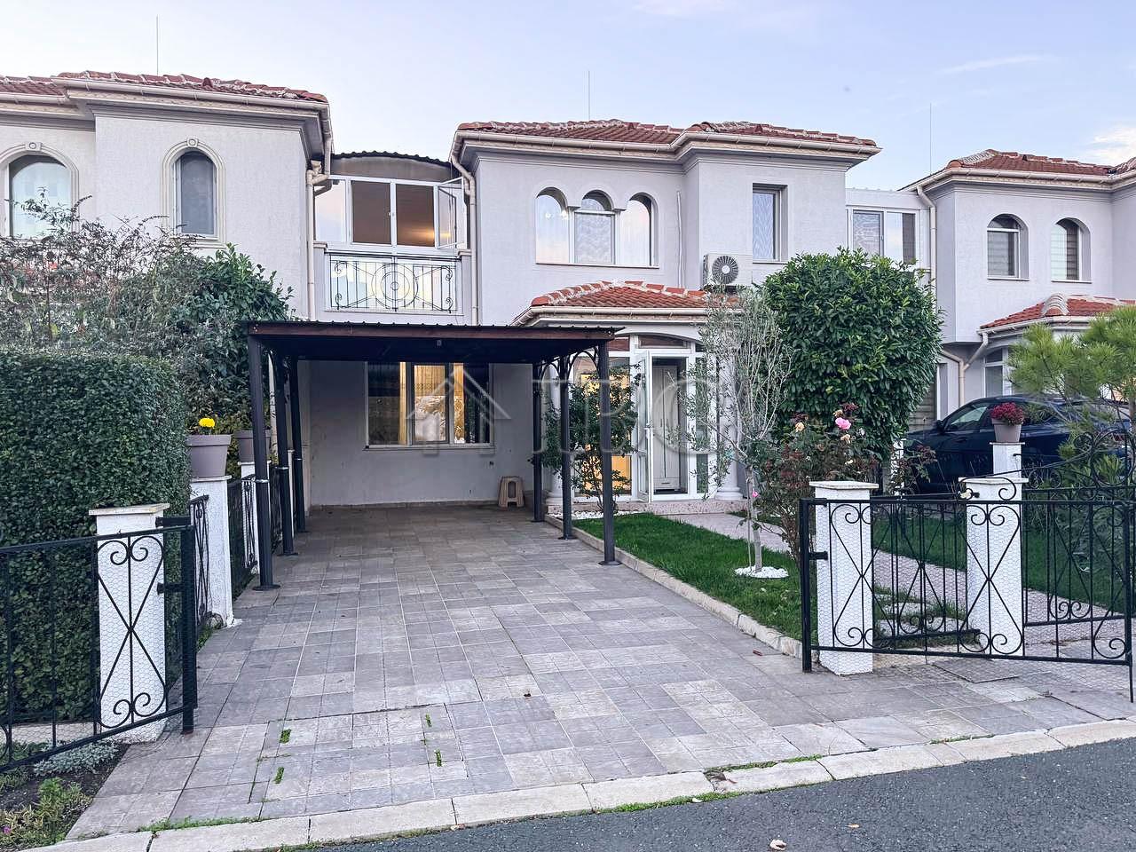 Two-Storey Home with Sea Views in Victoria Hill, between Burgas and Pomorie — main photo