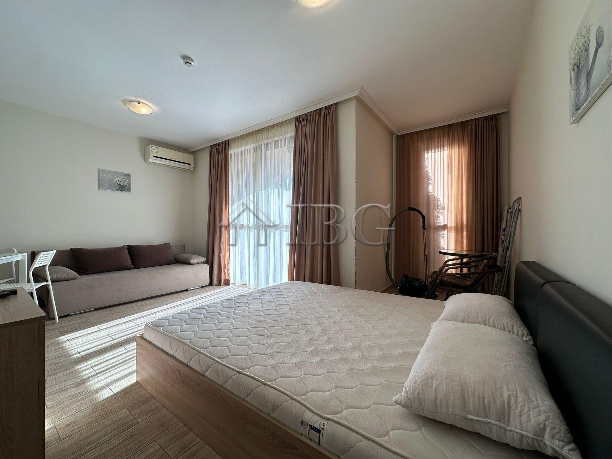 Studio with Direct Pool Access in Cascadas Ravda 350 m from the Sea — photo 4