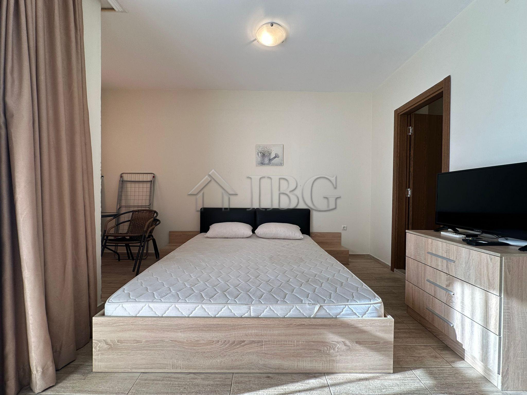 Studio with Direct Pool Access in Cascadas Ravda 350 m from the Sea — photo 10 of 17