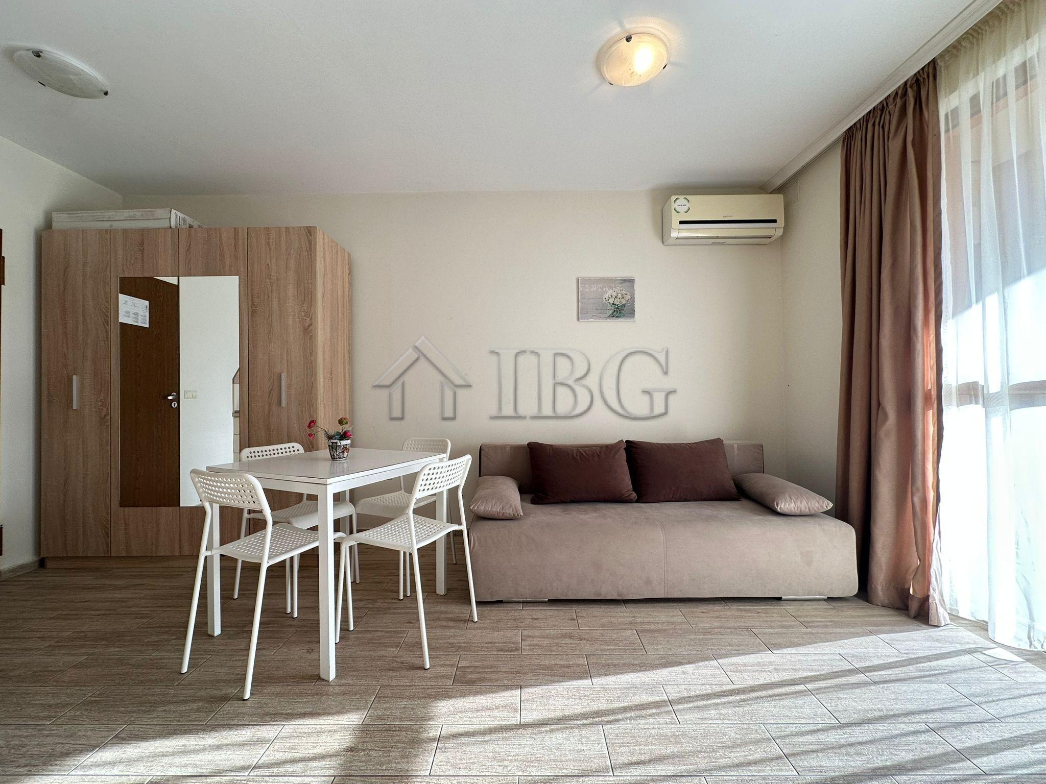 Studio with Direct Pool Access in Cascadas Ravda 350 m from the Sea — photo 9 of 17