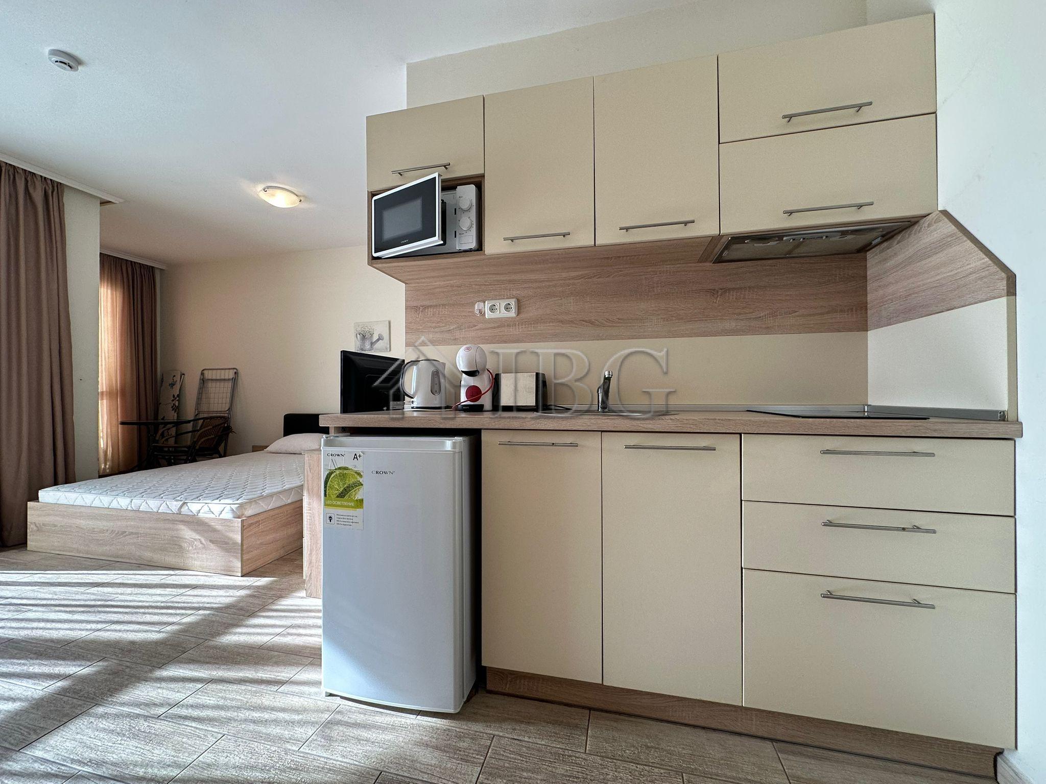 Studio with Direct Pool Access in Cascadas Ravda 350 m from the Sea — photo 6