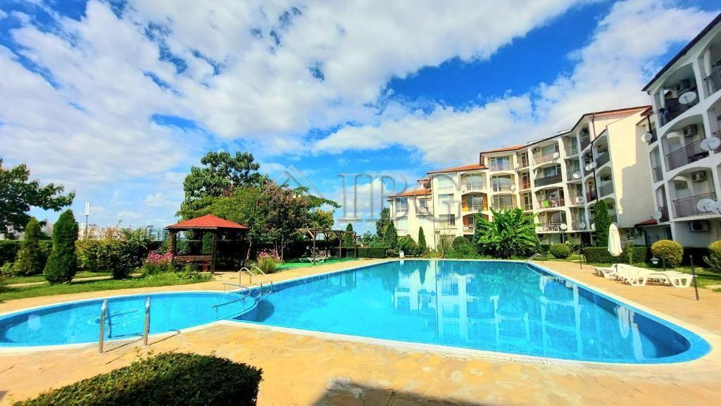 One-Bedroom Apartment with Sea View in Rutland Beach, Ravda — photo 15 of 20