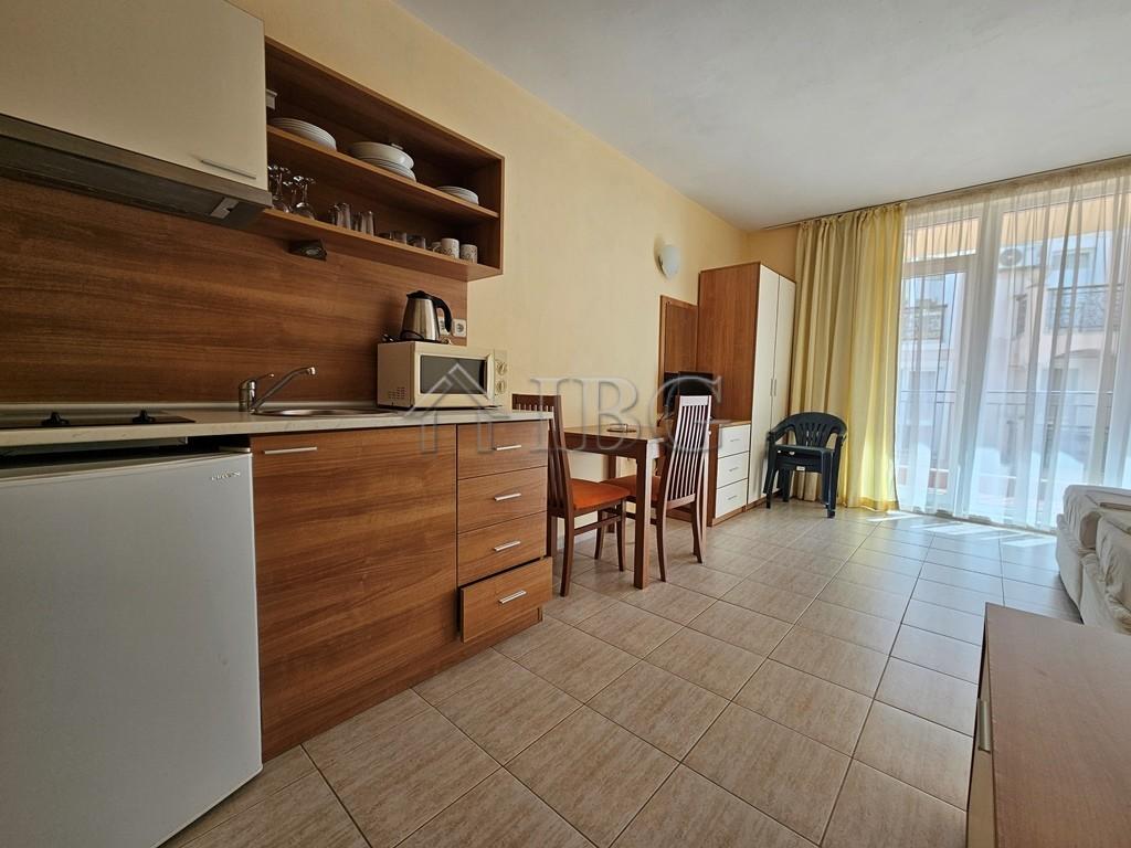 Furnished 42 sq. m. Studio with balcony Pollo Resort, Sunny Beach — photo 2