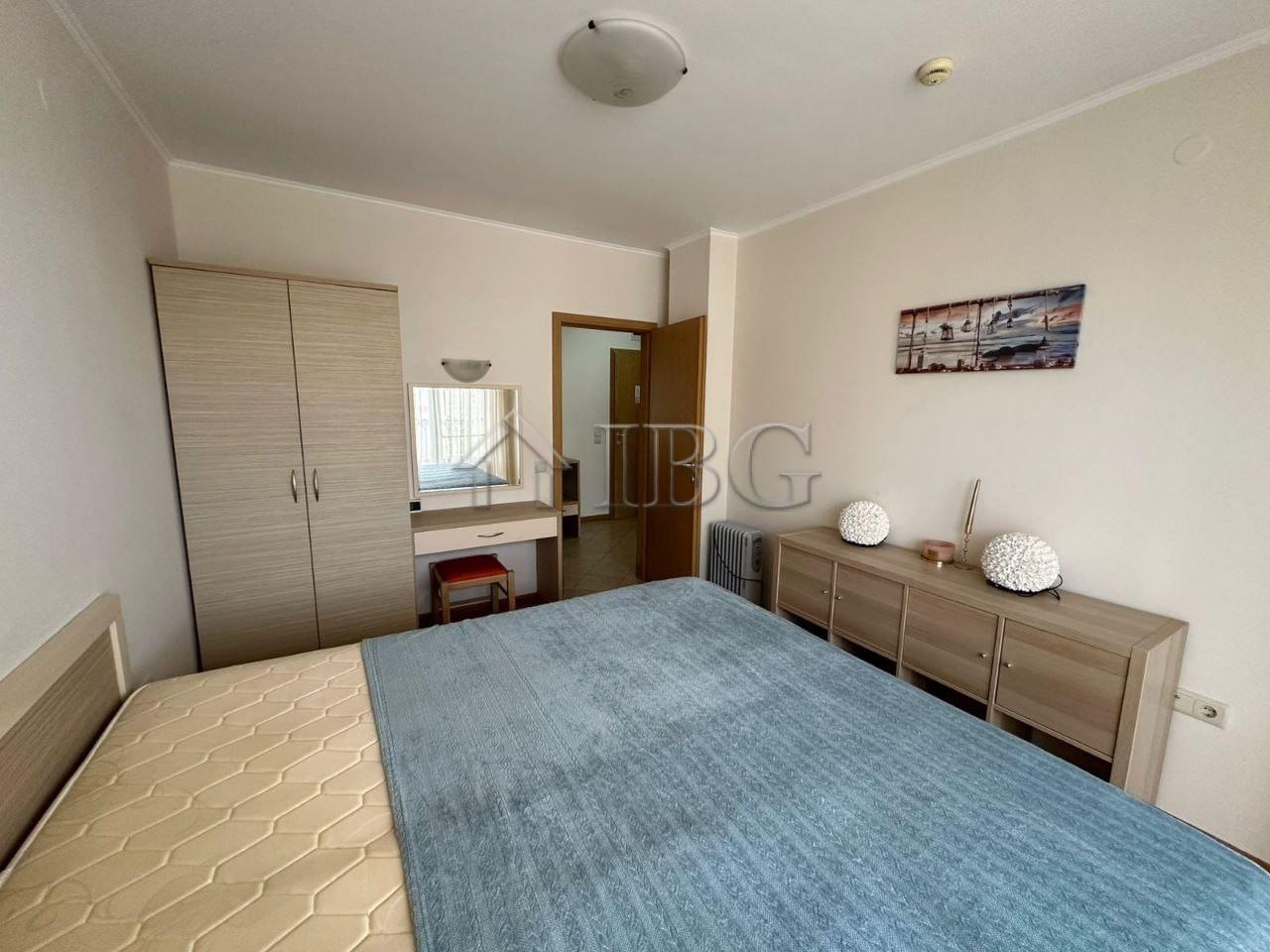 Furnished One-Bedroom Apartment in Royal Sun, Sunny Beach — photo 13 of 25