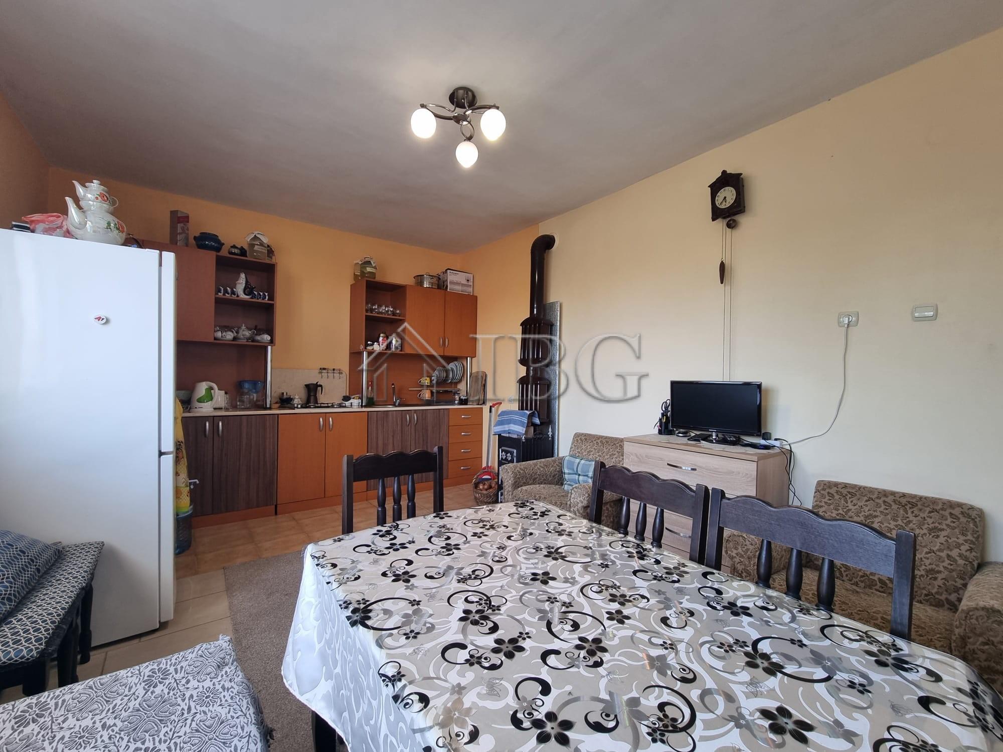 House with yard in Vinarsko Village, Burgas Region — photo 17 of 25