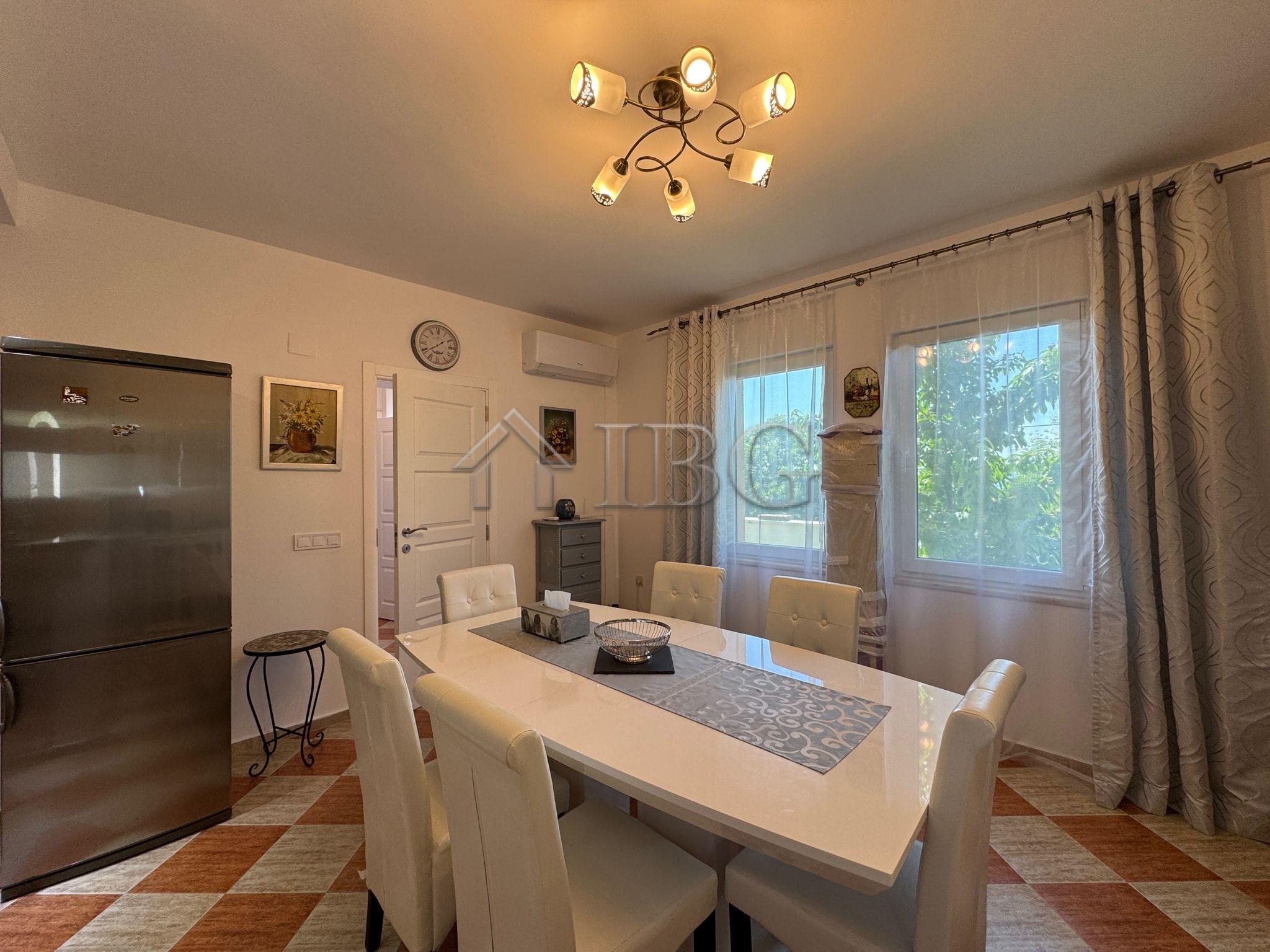 Spacious Two-Storey House in the Center of Kosharitsa - 6 km from the Sea — photo 11 of 25