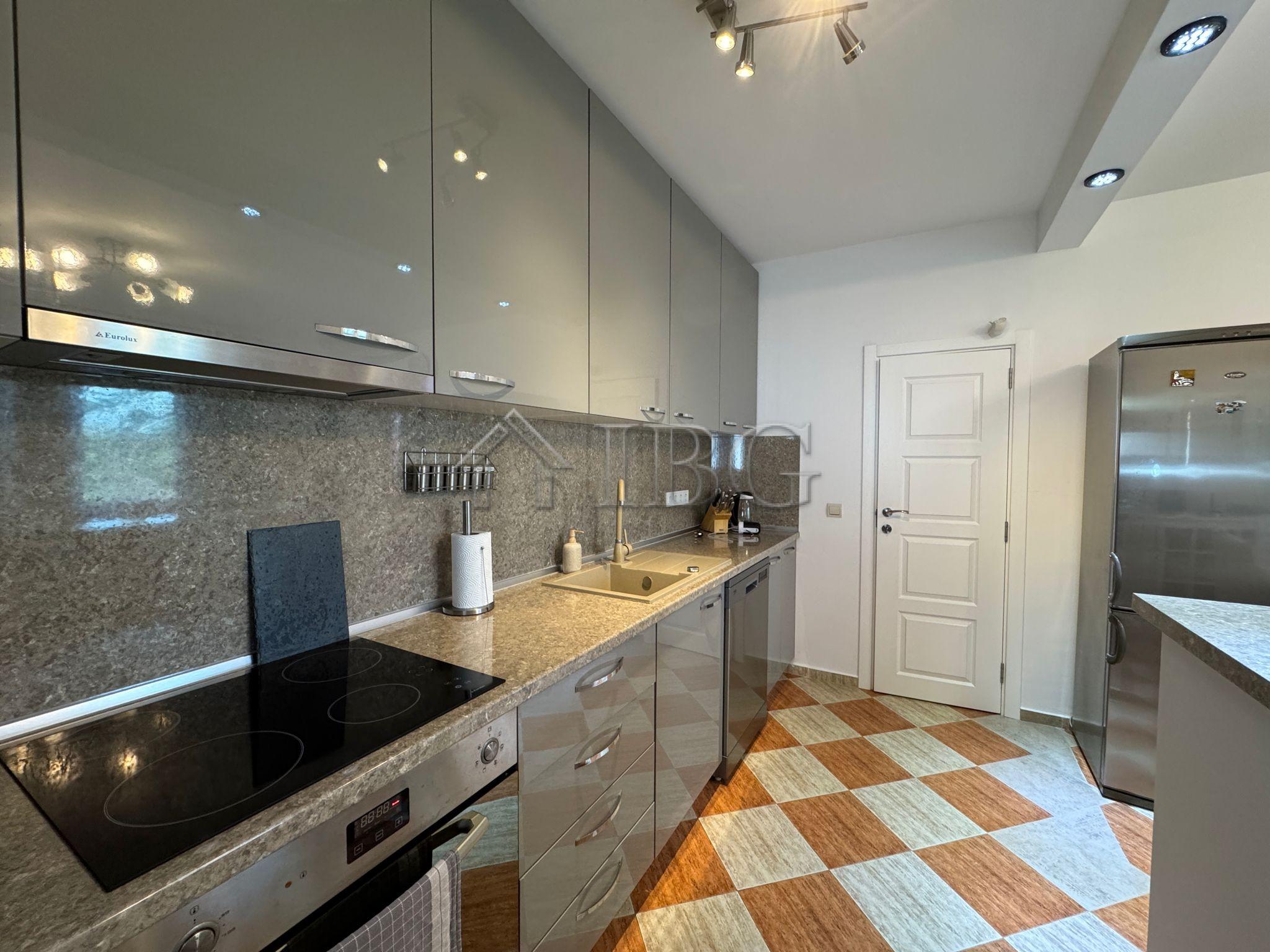 Spacious Two-Storey House in the Center of Kosharitsa - 6 km from the Sea — photo 15 of 25