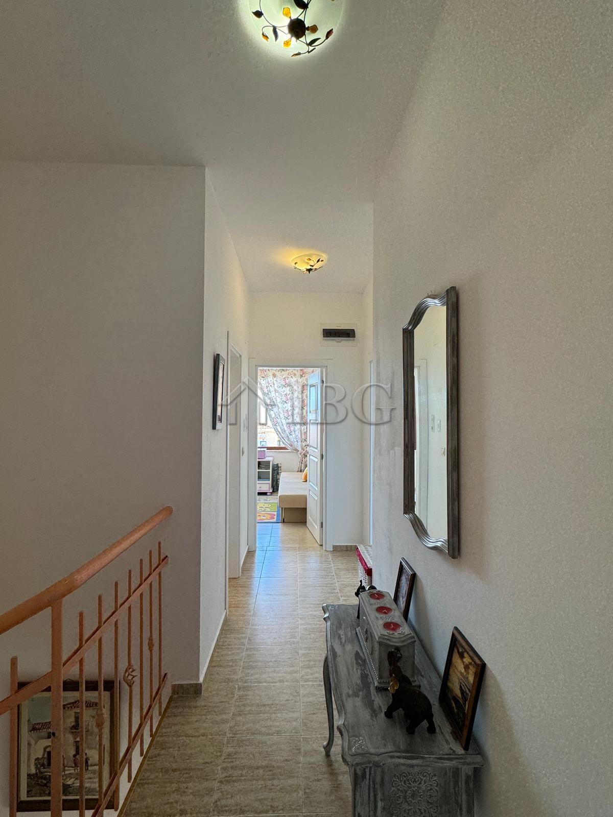 Spacious Two-Storey House in the Center of Kosharitsa - 6 km from the Sea — photo 25 of 25