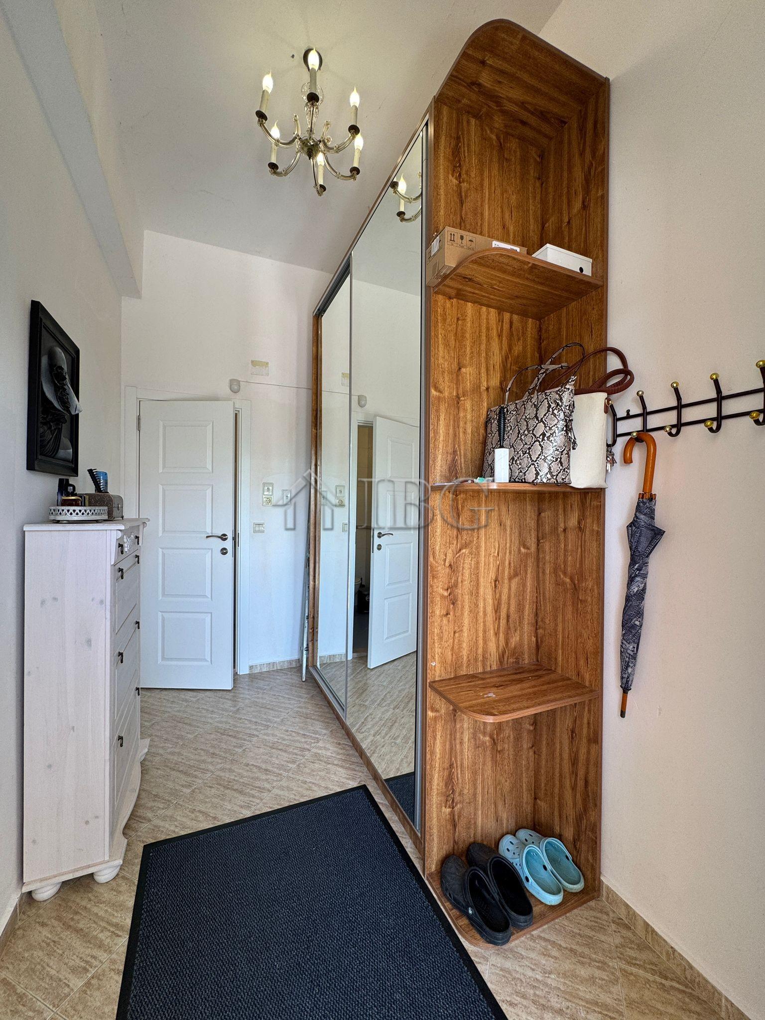 Spacious Two-Storey House in the Center of Kosharitsa - 6 km from the Sea — photo 18 of 25