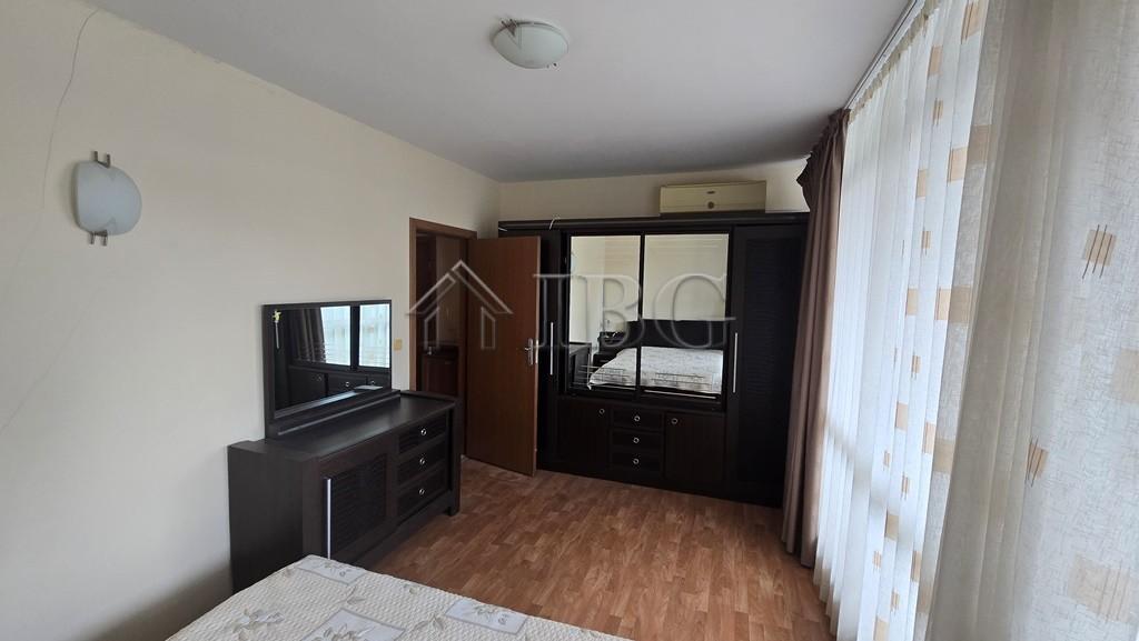 Spacious 2-Bedroom, 2-Bathroom Apartment with Pool View Elite 4, Sunny Beach — photo 8 of 11