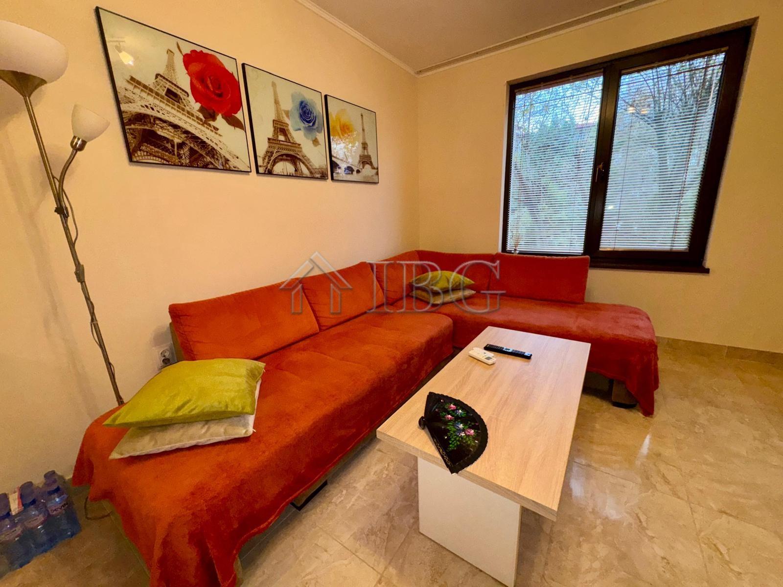 Elegant 2-Bedroom Apartment in Esteban Complex, Nessebar — photo 13 of 25